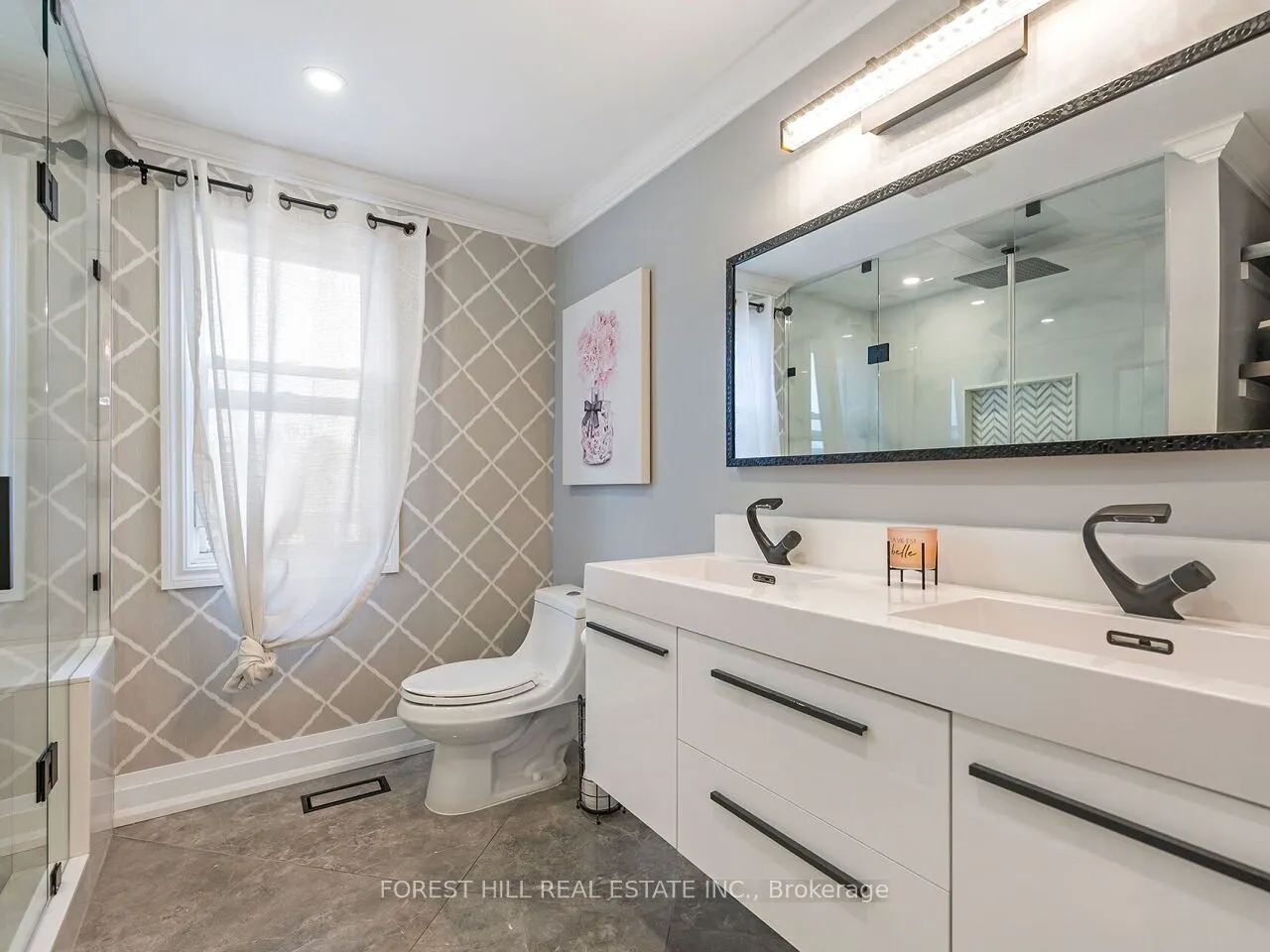 4174 Rossland Crescent