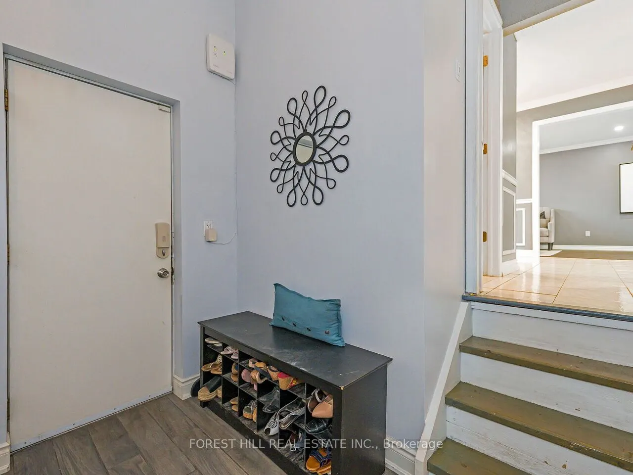 4174 Rossland Crescent