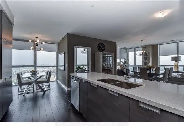 55 Eglinton Avenue W #2402