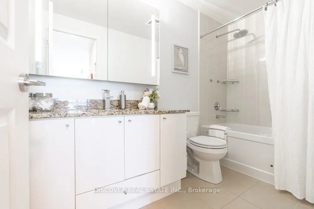 55 Eglinton Avenue W #2402