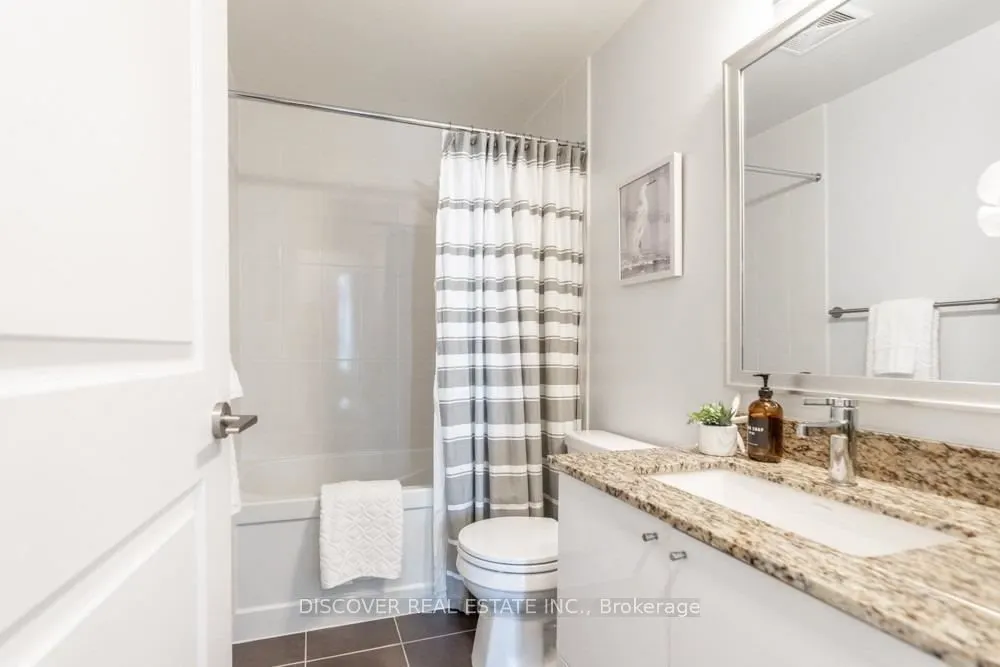 55 Eglinton Avenue W #2402