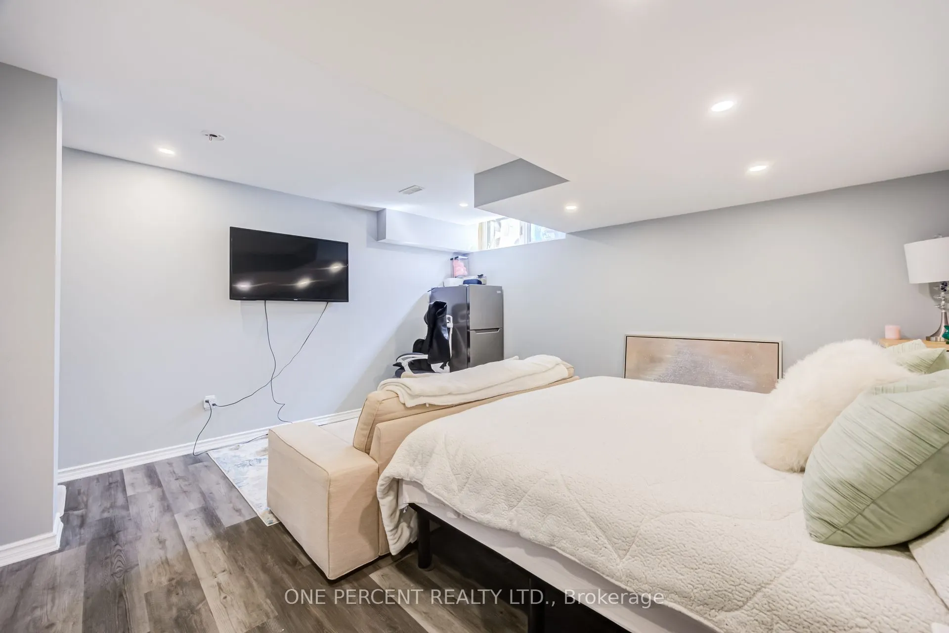 656 Tupelo Court