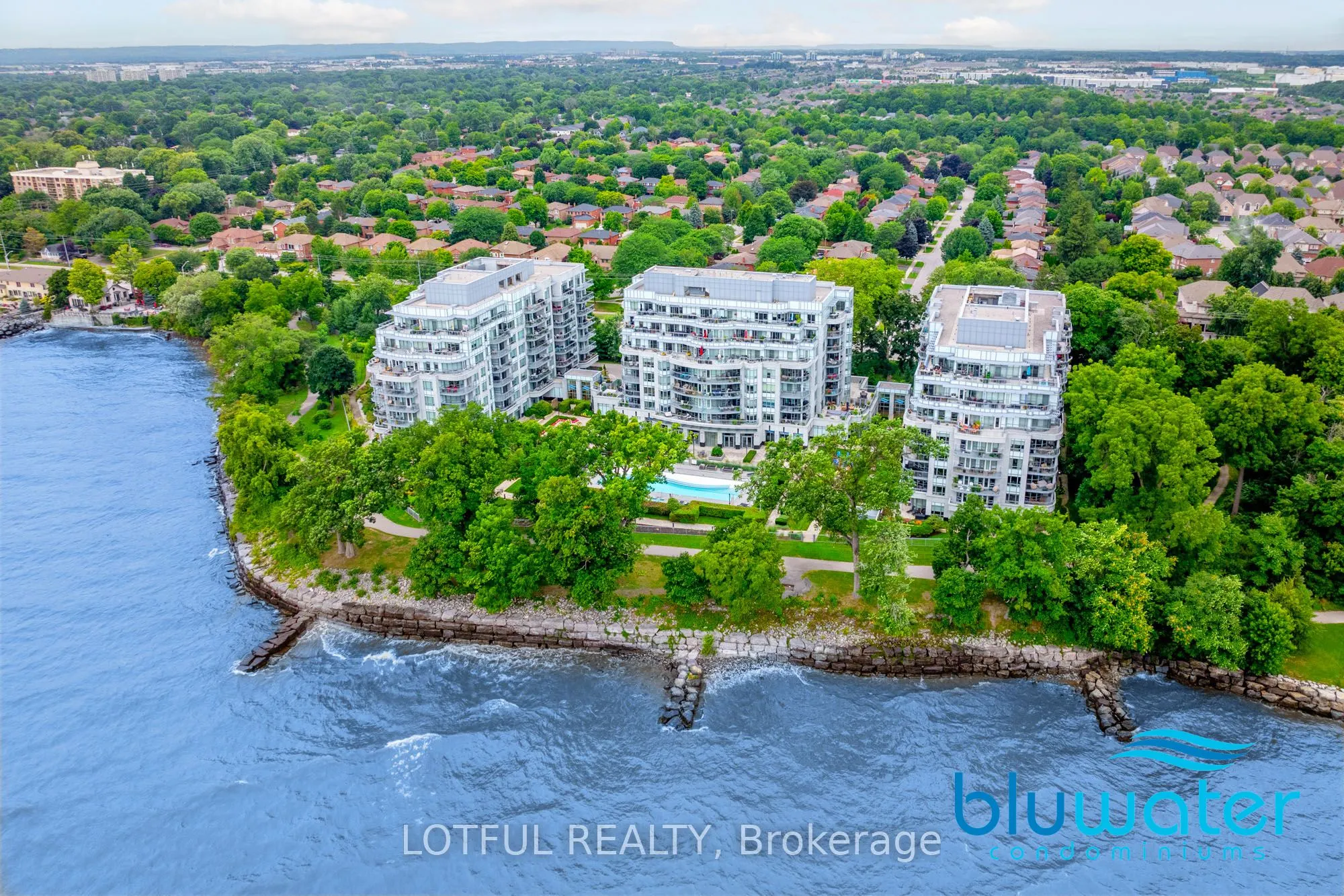 3500 Lakeshore Road W #711