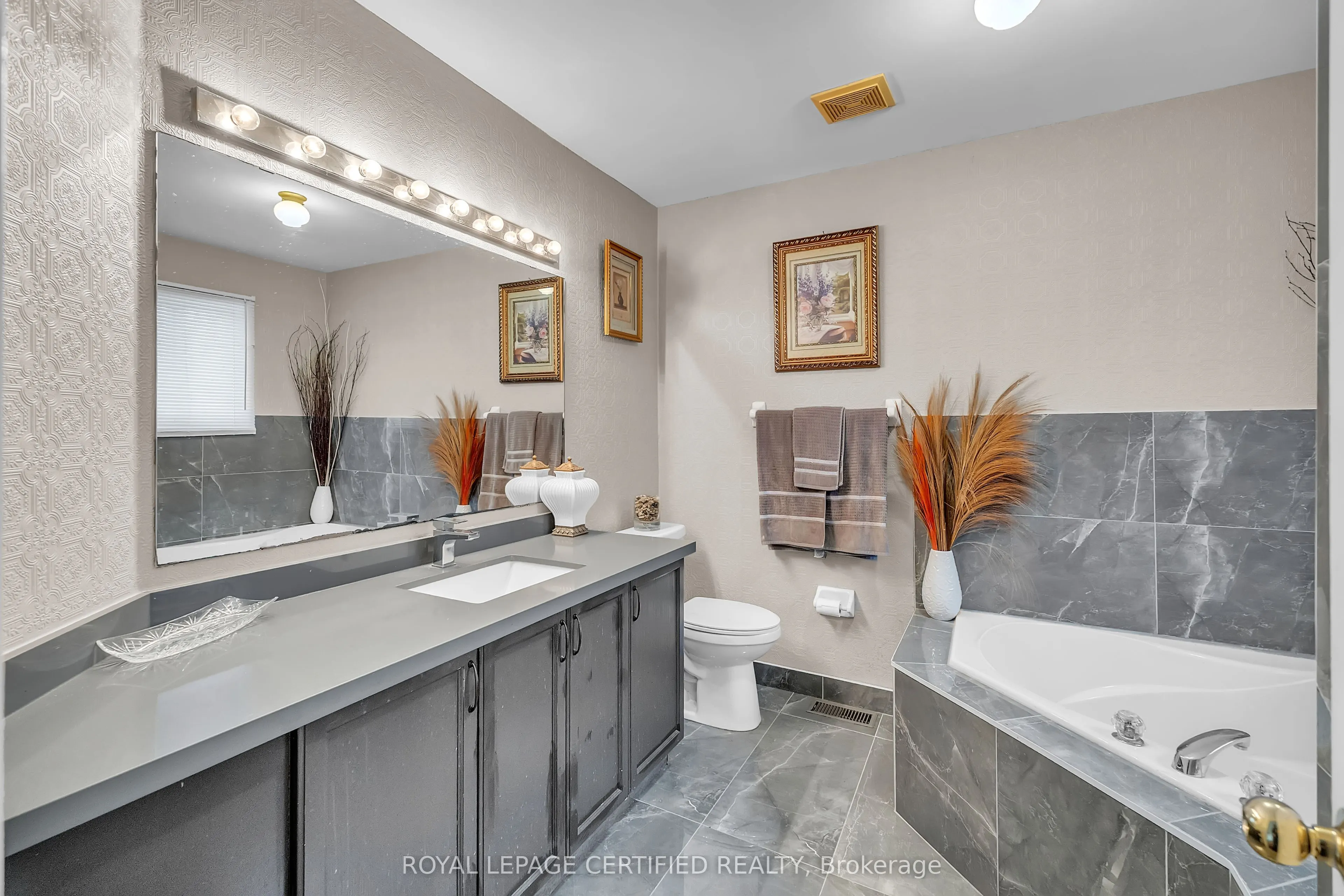 17 Chestermere Crescent