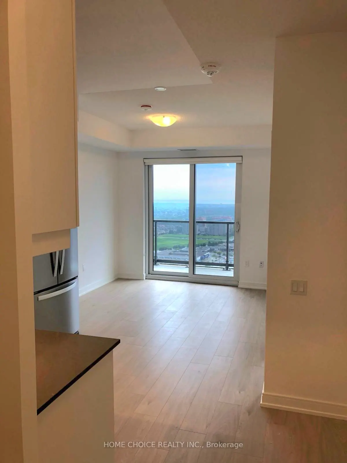 8 Nahani Way E #3119