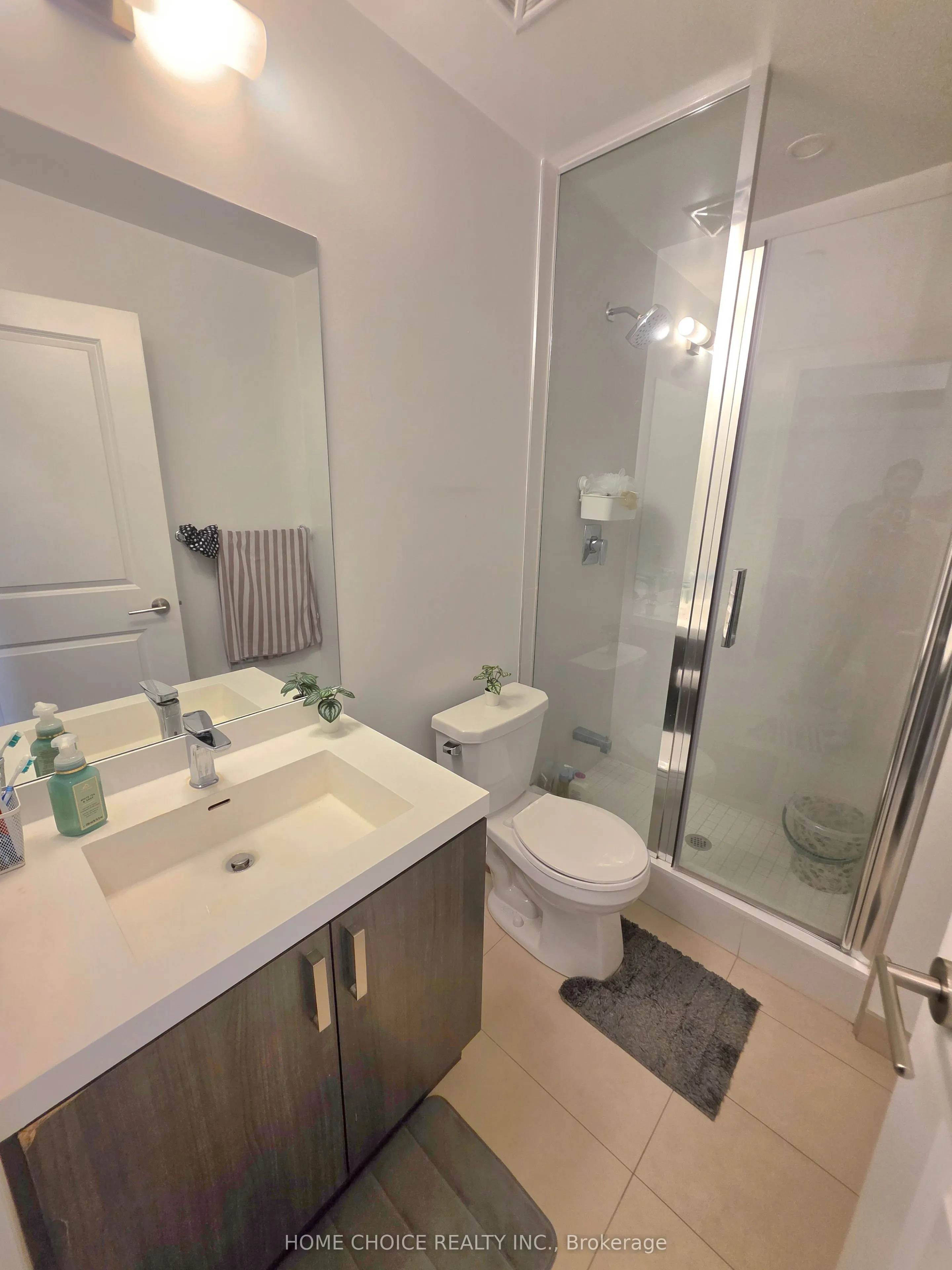 8 Nahani Way E #3119