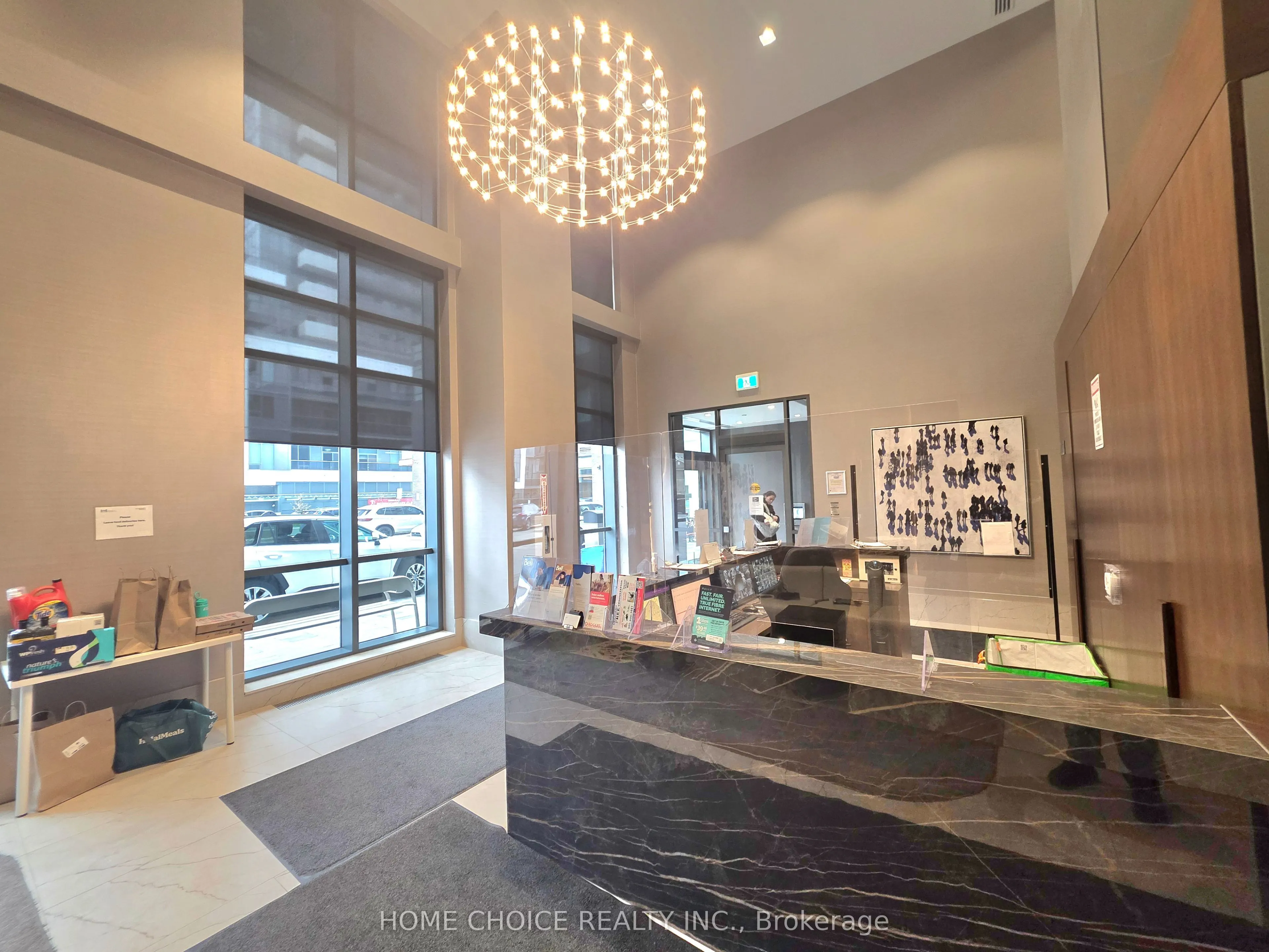 8 Nahani Way E #3119