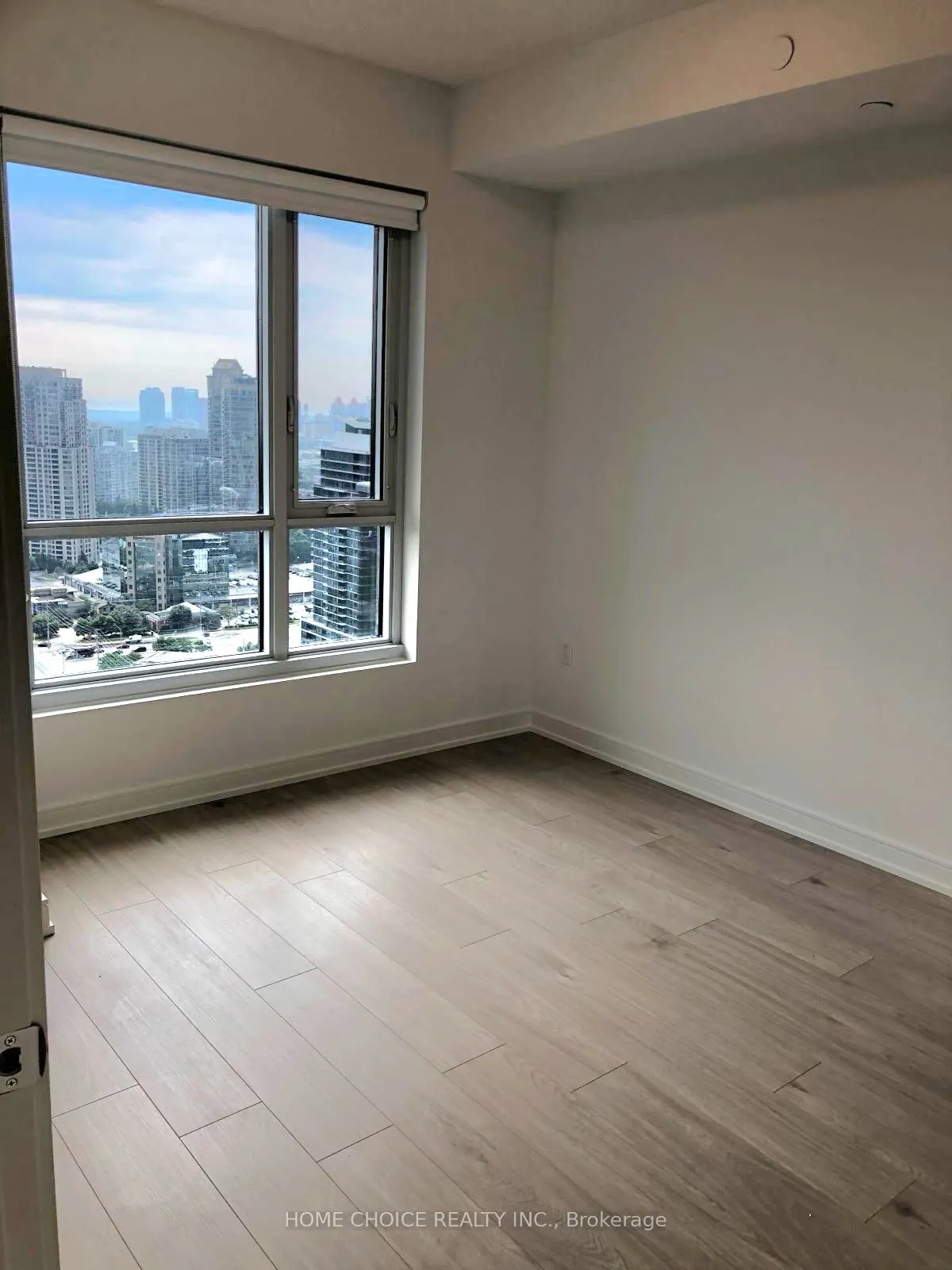 8 Nahani Way E #3119