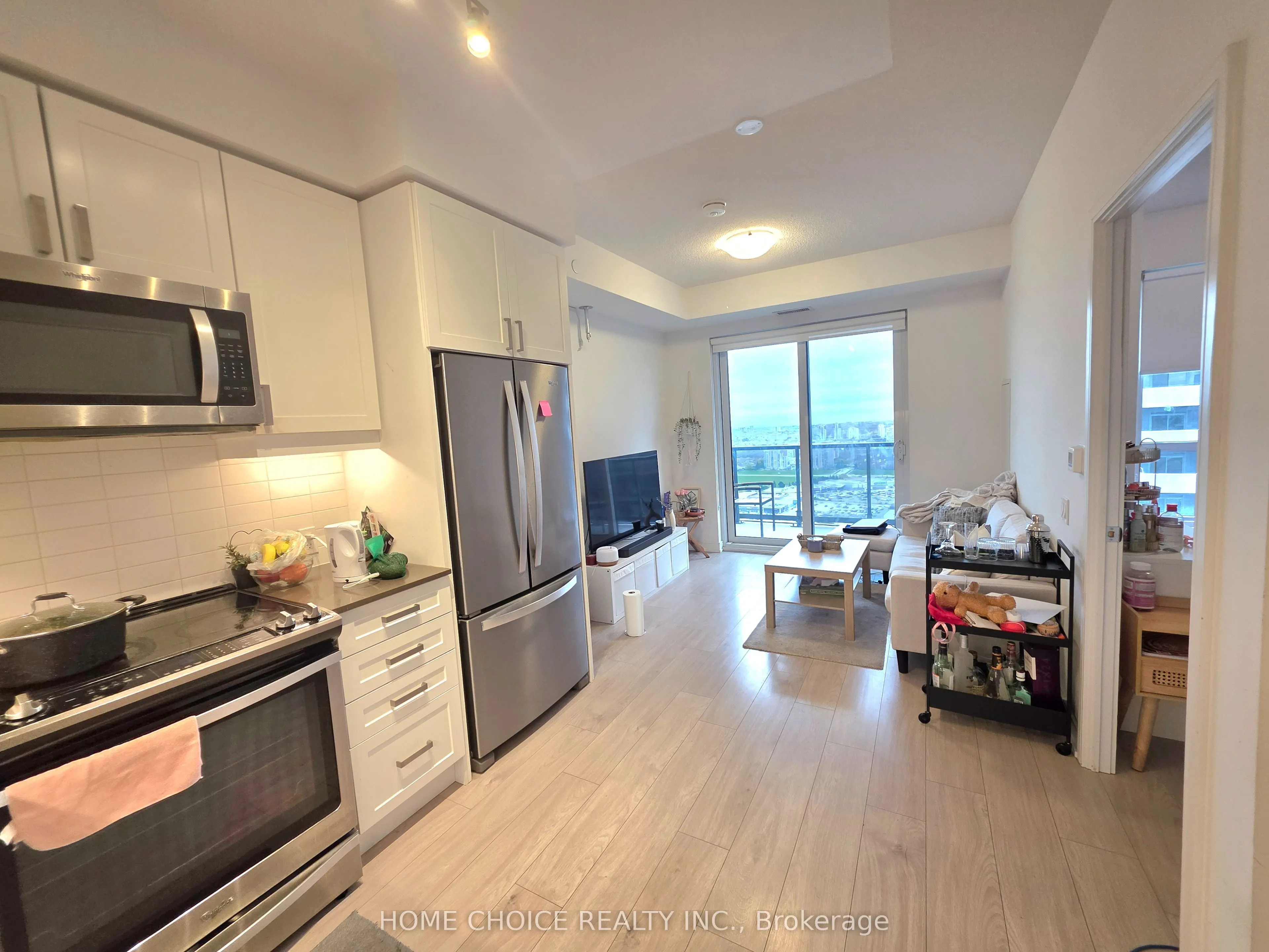 8 Nahani Way E #3119