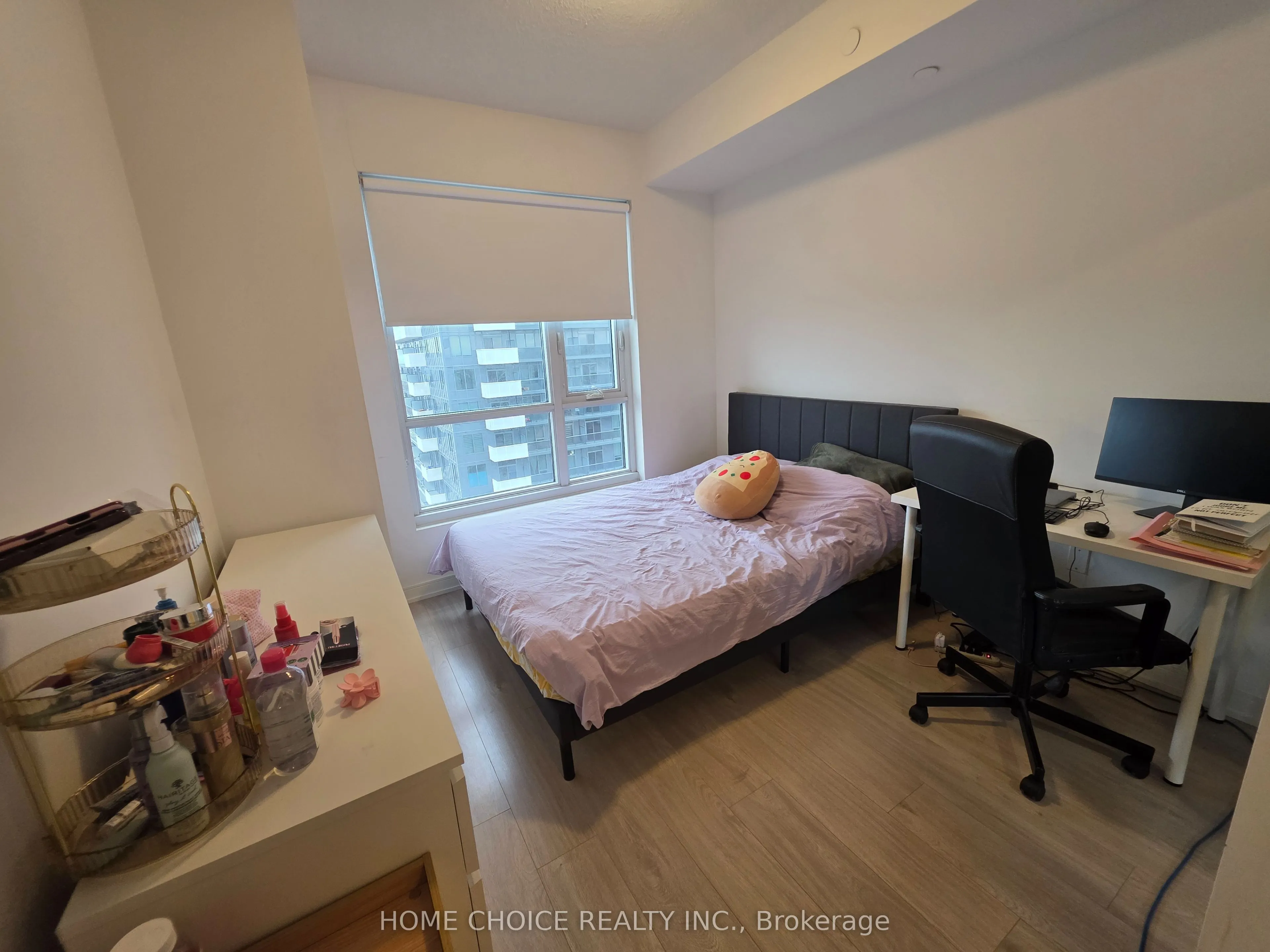 8 Nahani Way E #3119