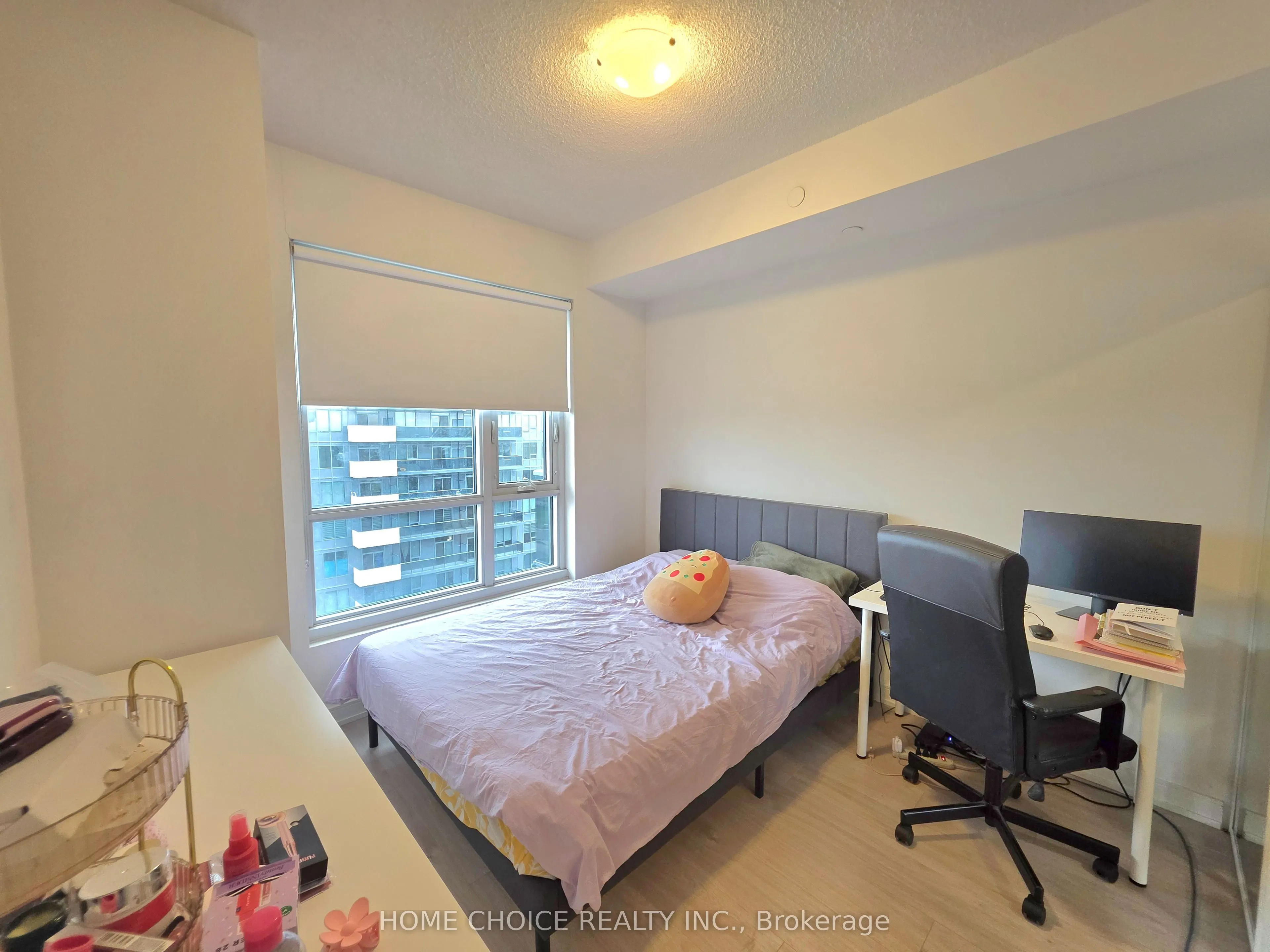 8 Nahani Way E #3119