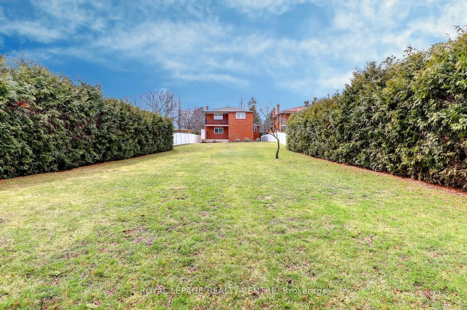 2405 Rosemary Drive
