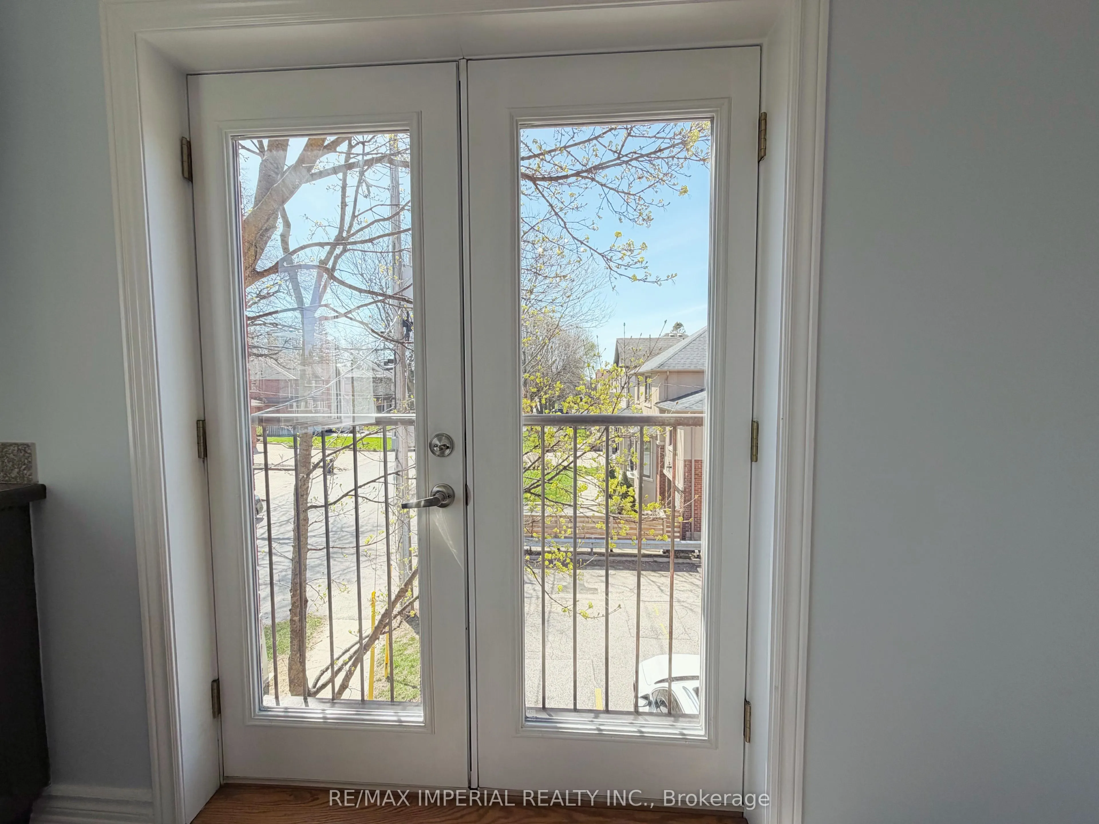 621A The Queensway