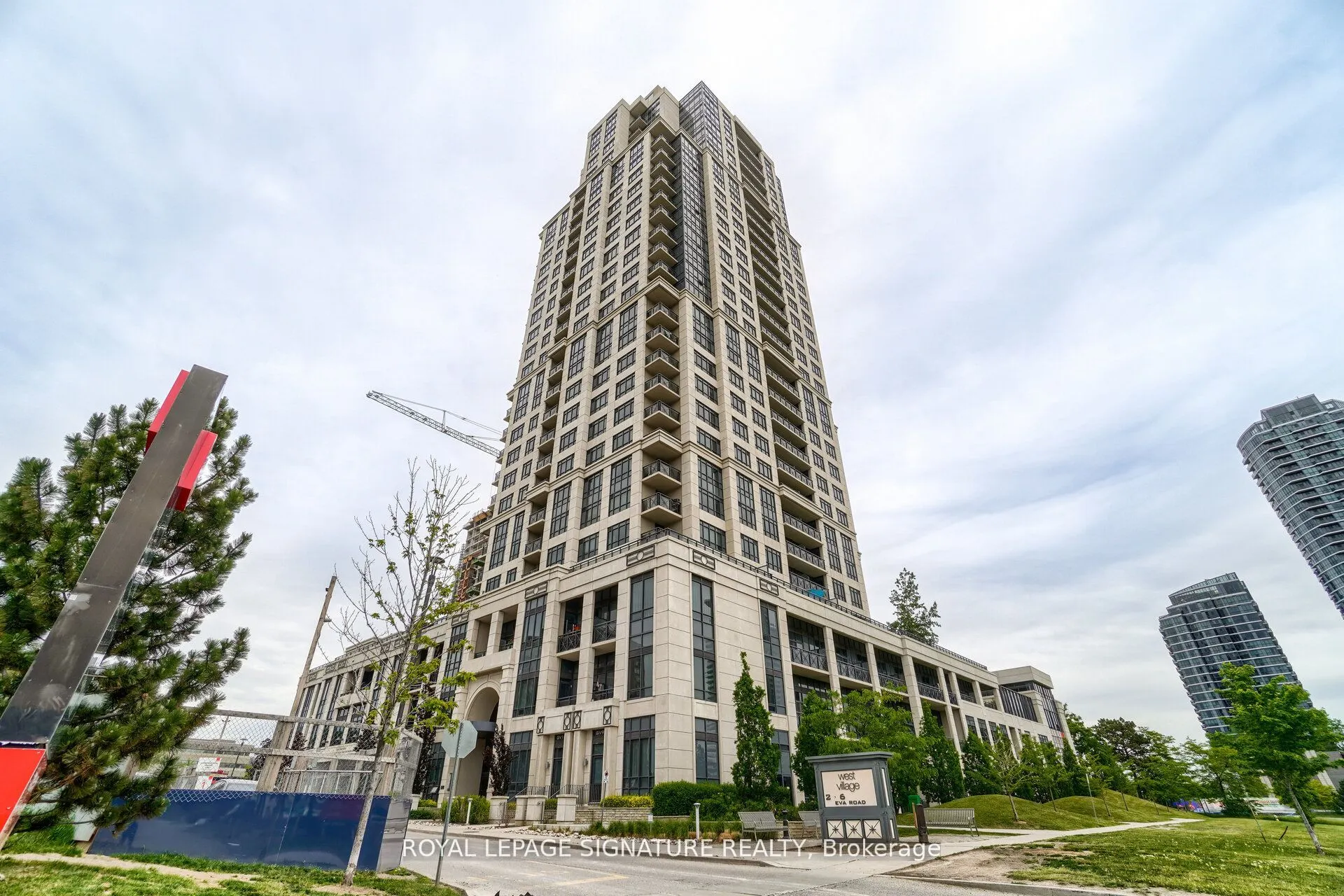 2 Eva Road E #926