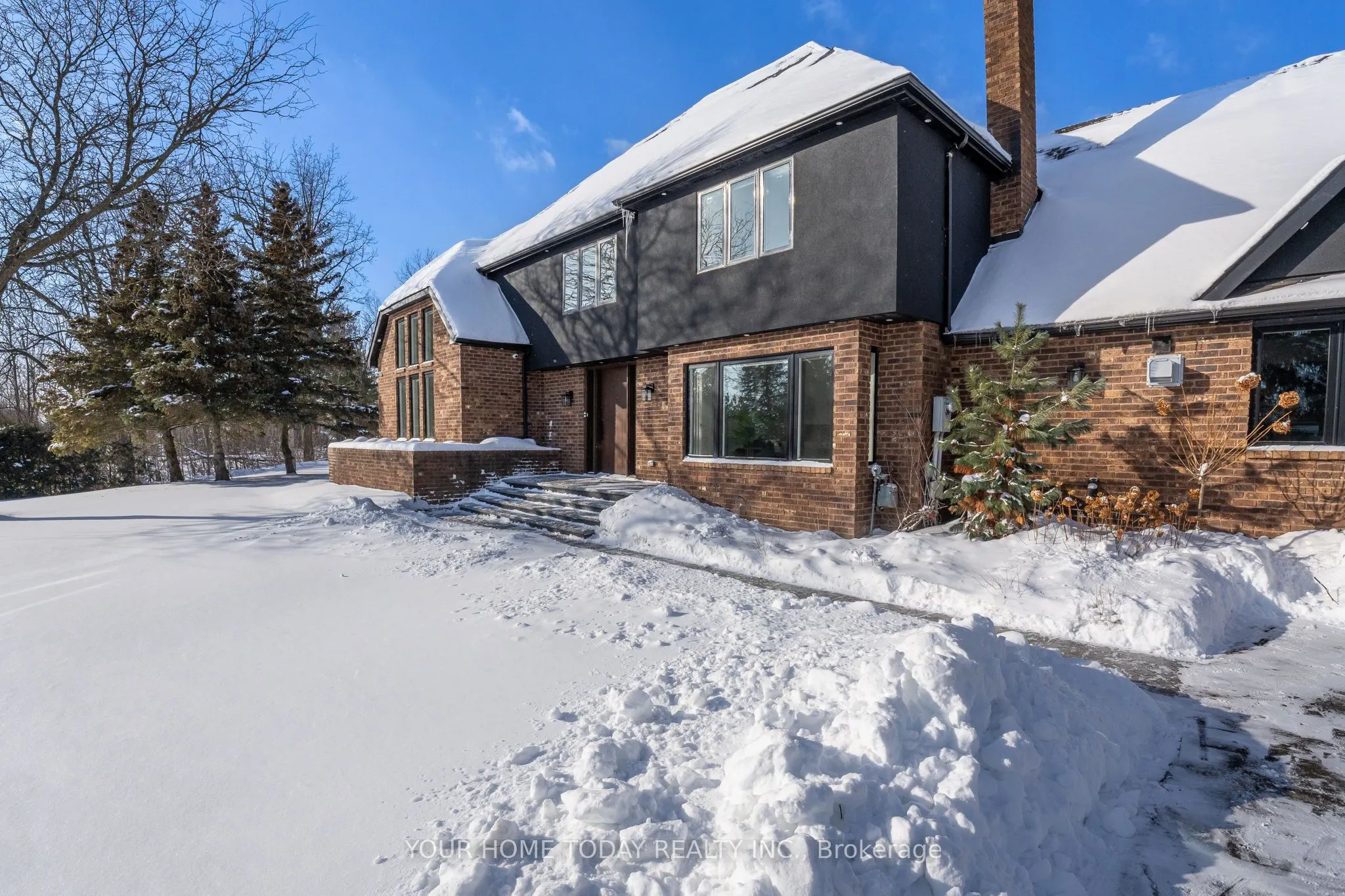 27 Chantelay Crescent