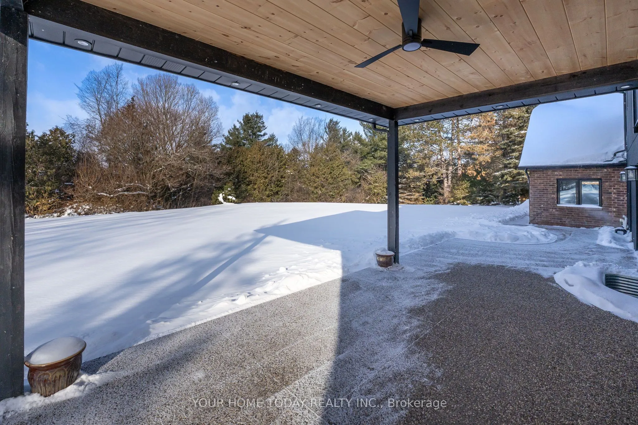 27 Chantelay Crescent