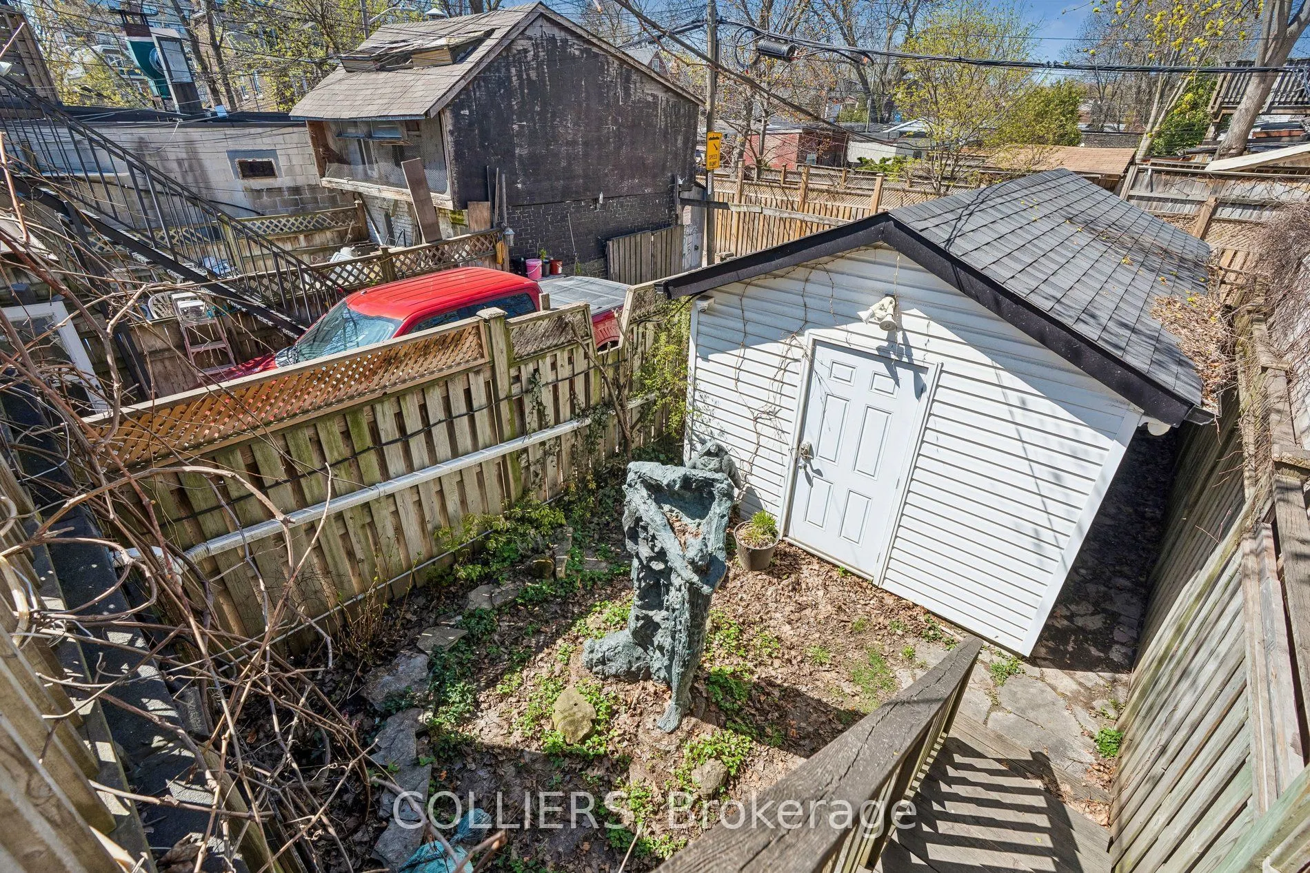 1594 Queen Street W