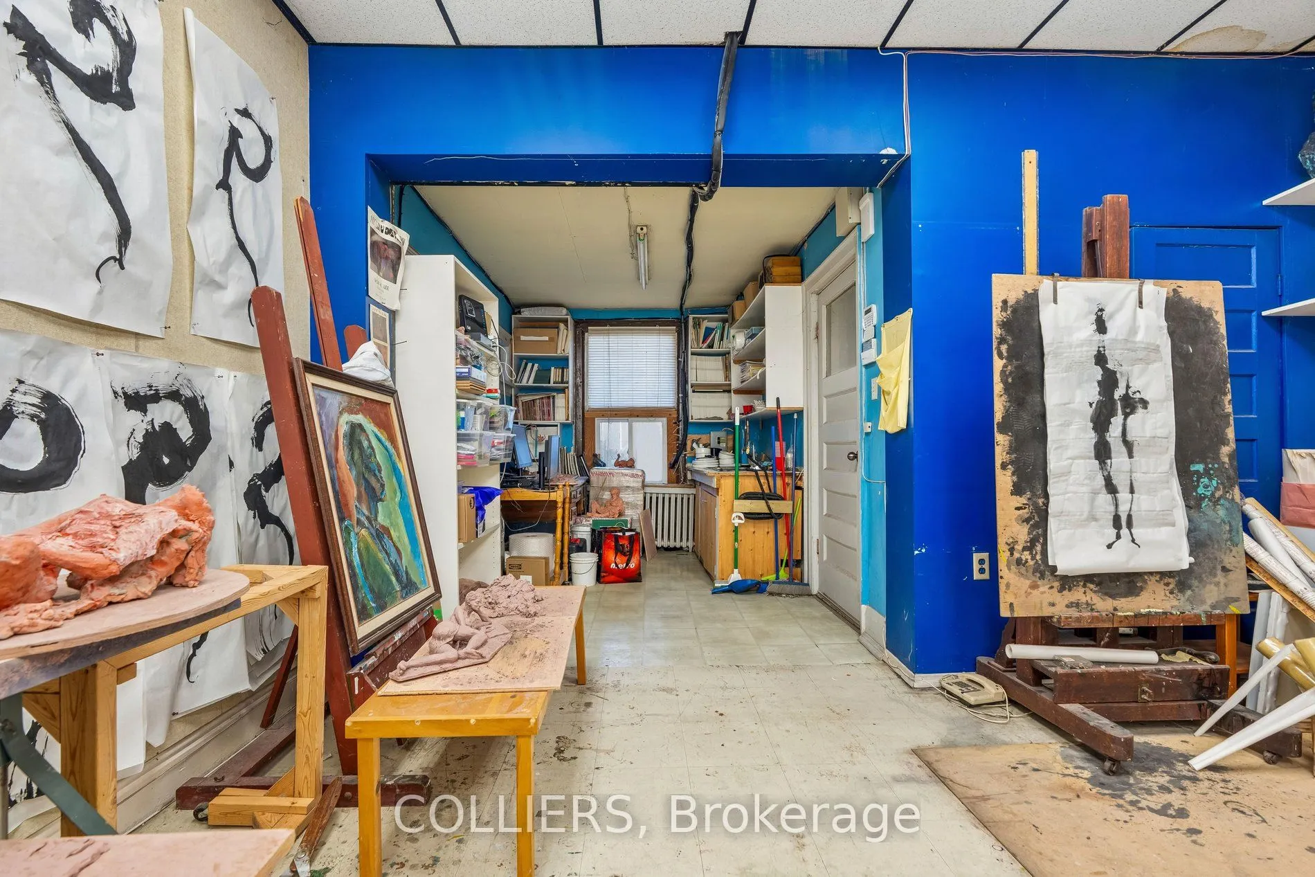 1594 Queen Street W