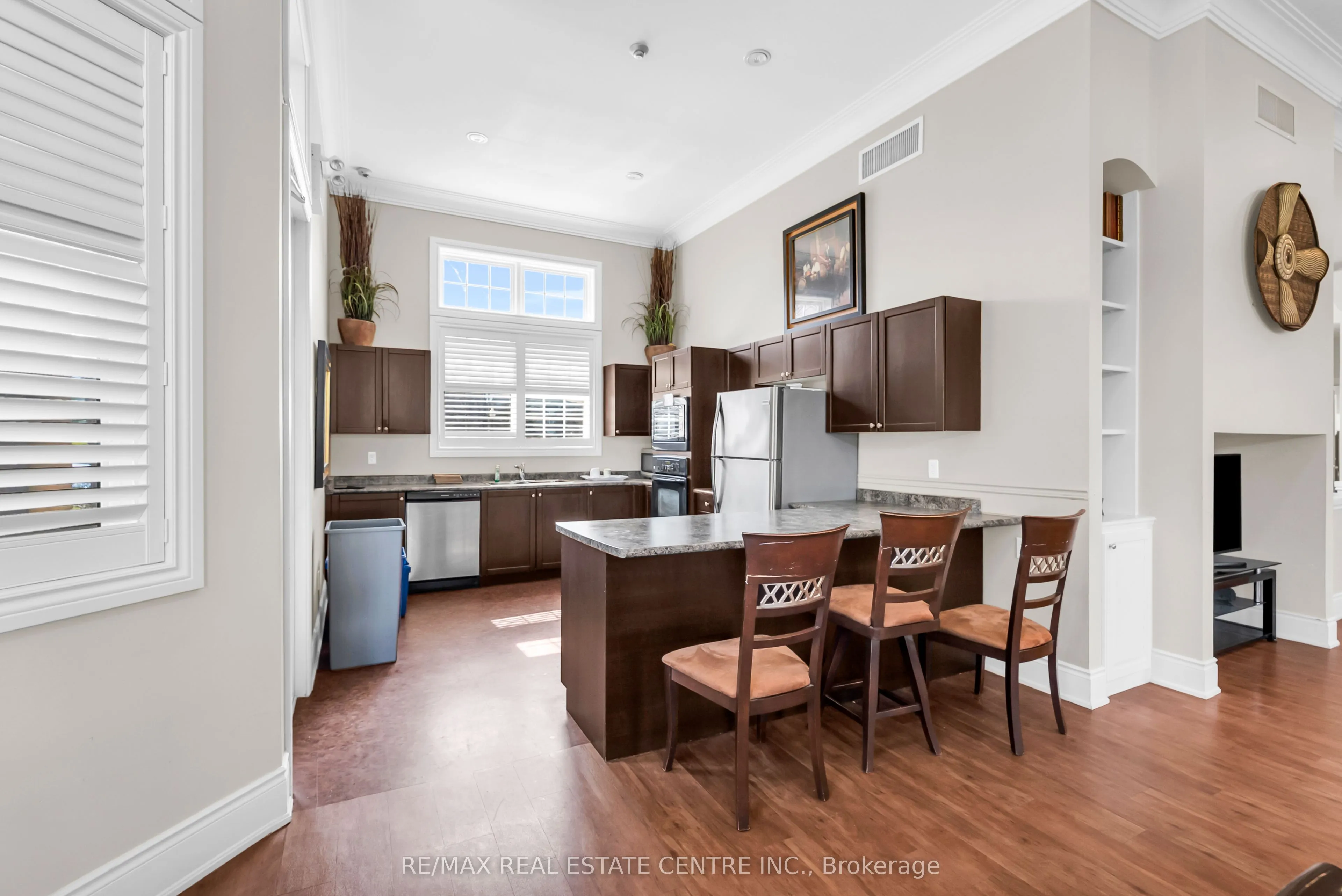 1479 Maple Avenue #102