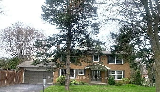 1585 Crombie Road