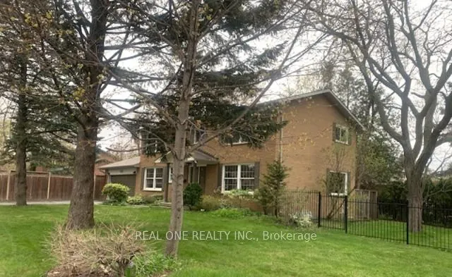 1585 Crombie Road