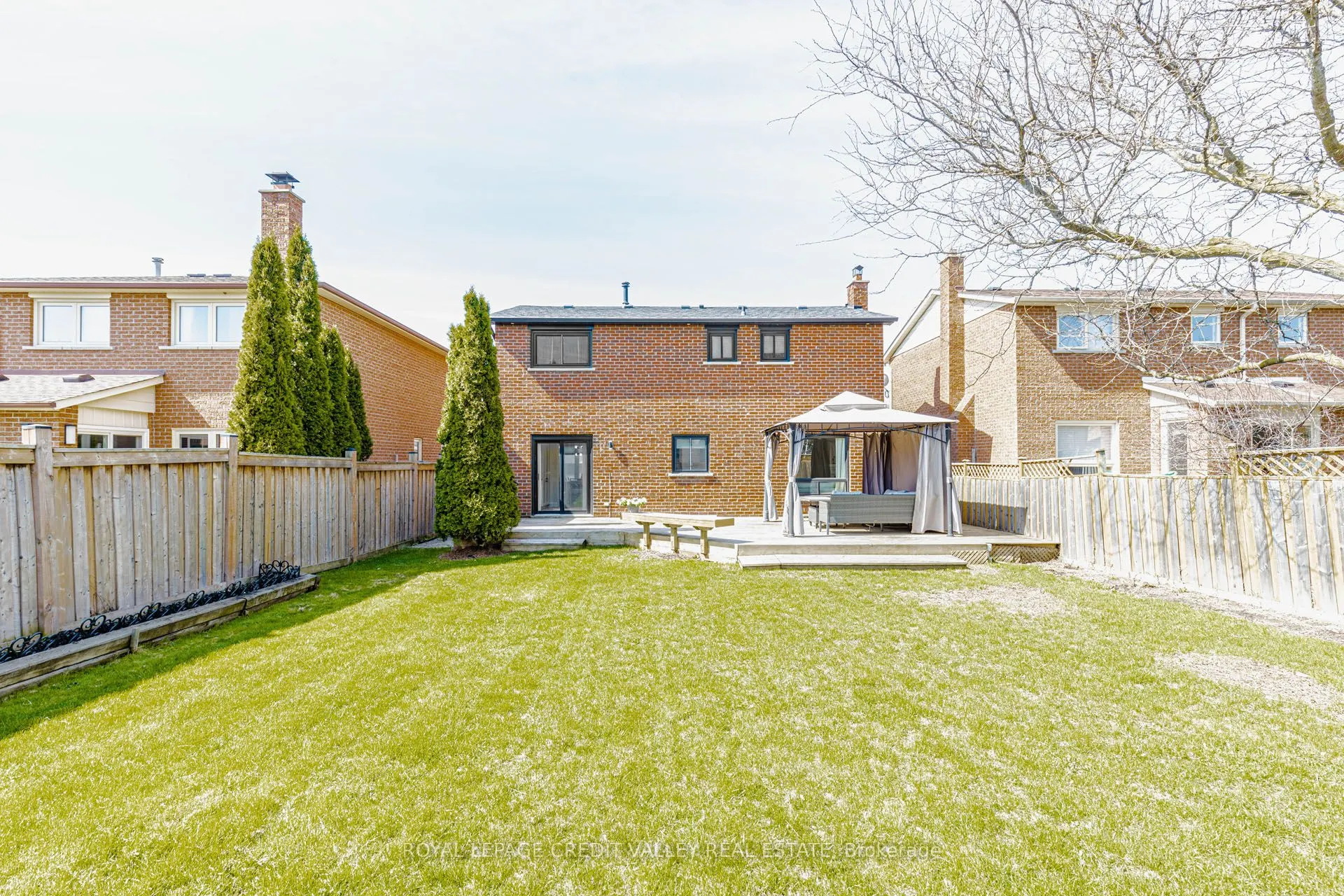 85 Derose Avenue