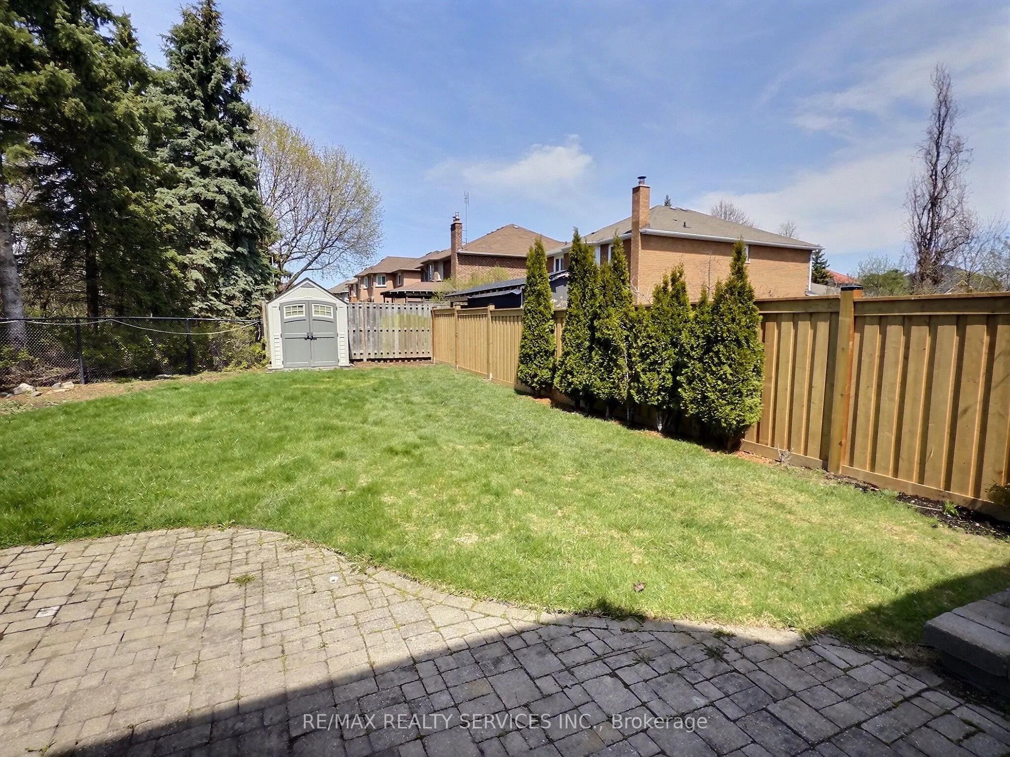 24 Royal Valley Drive