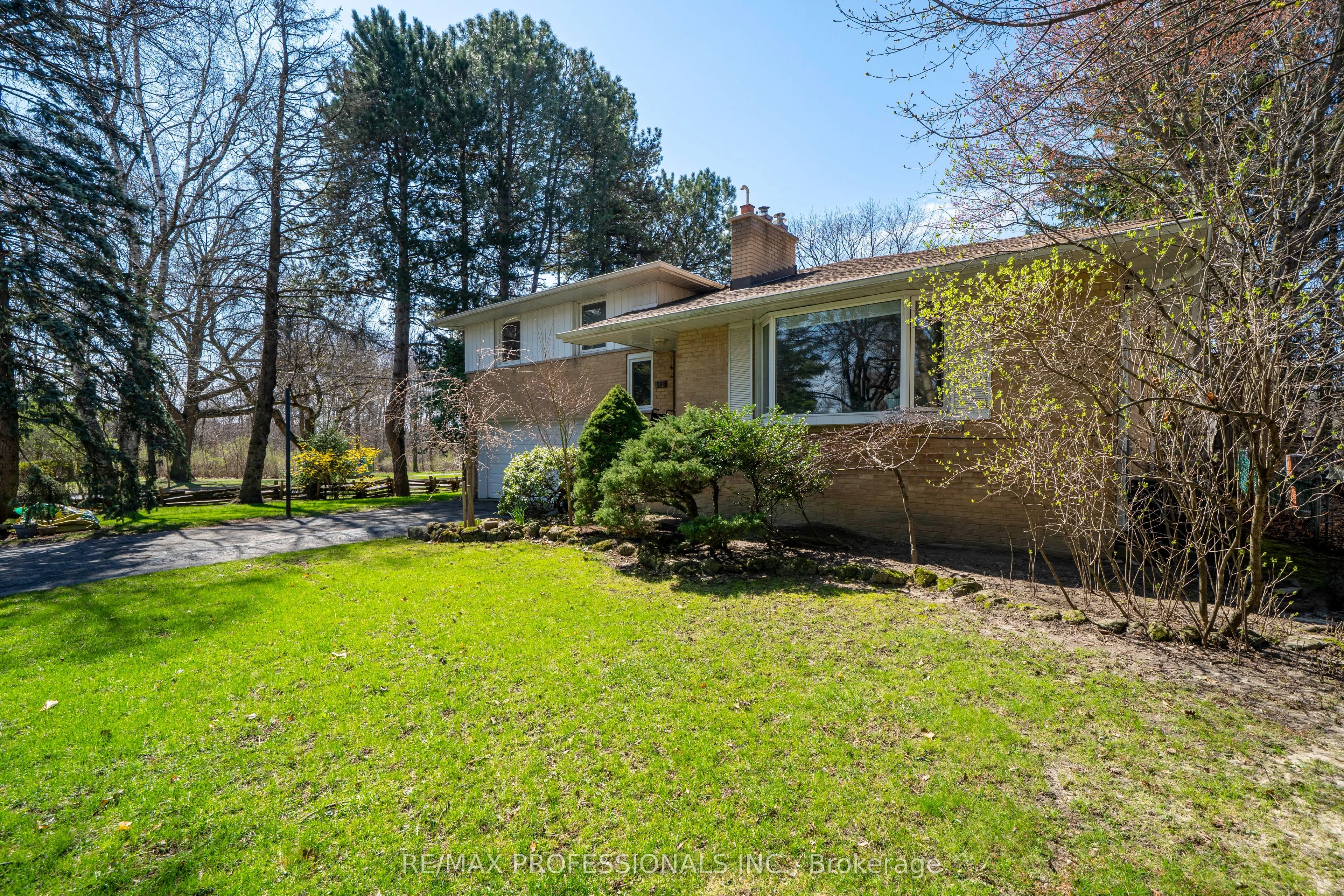 508 Vanessa Crescent