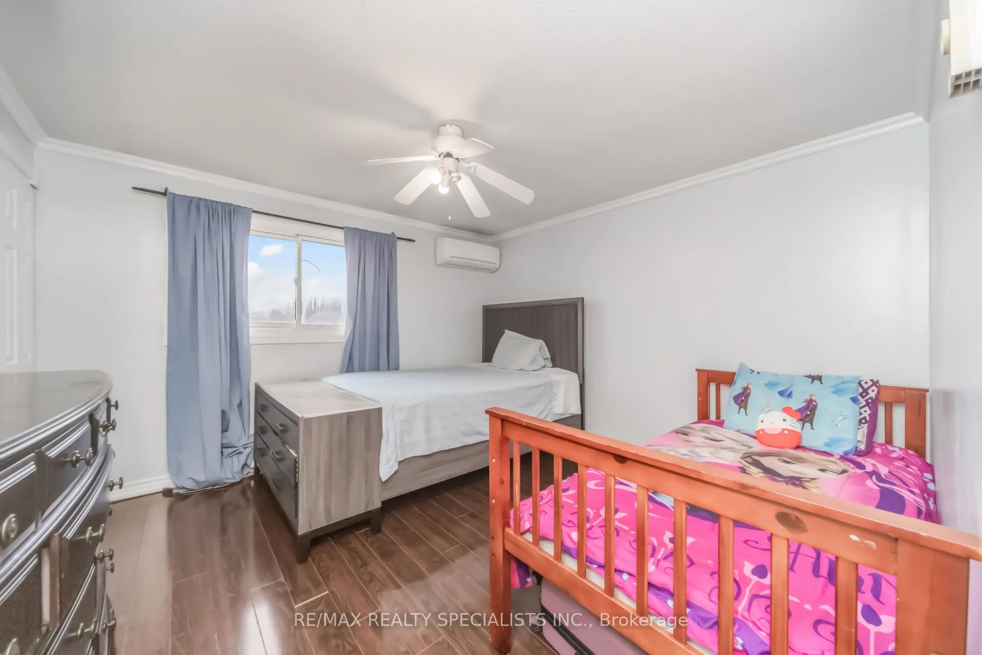 8 Grantbrook Court