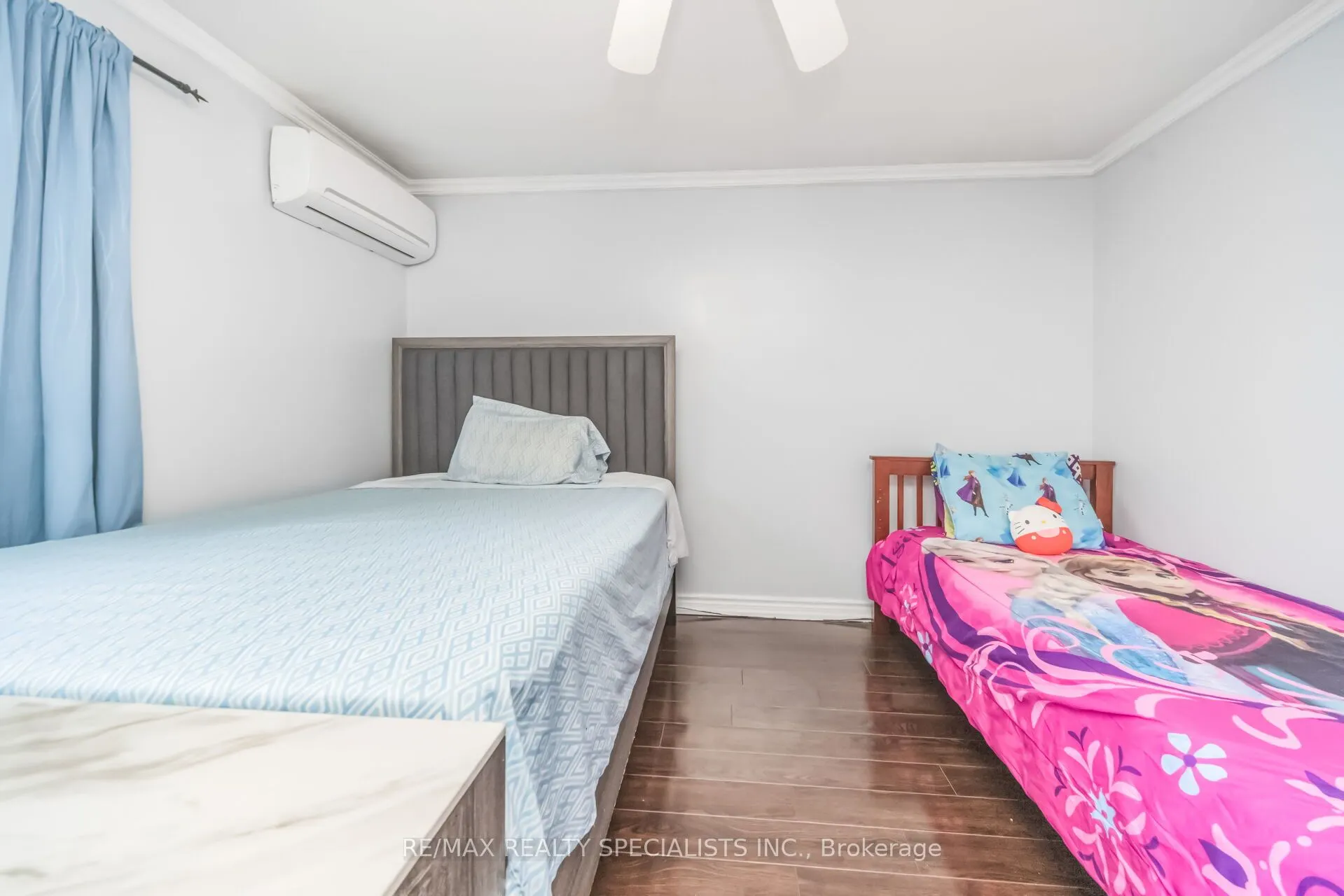 8 Grantbrook Court