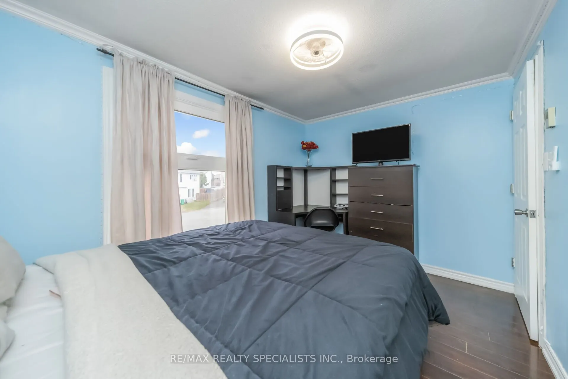 8 Grantbrook Court