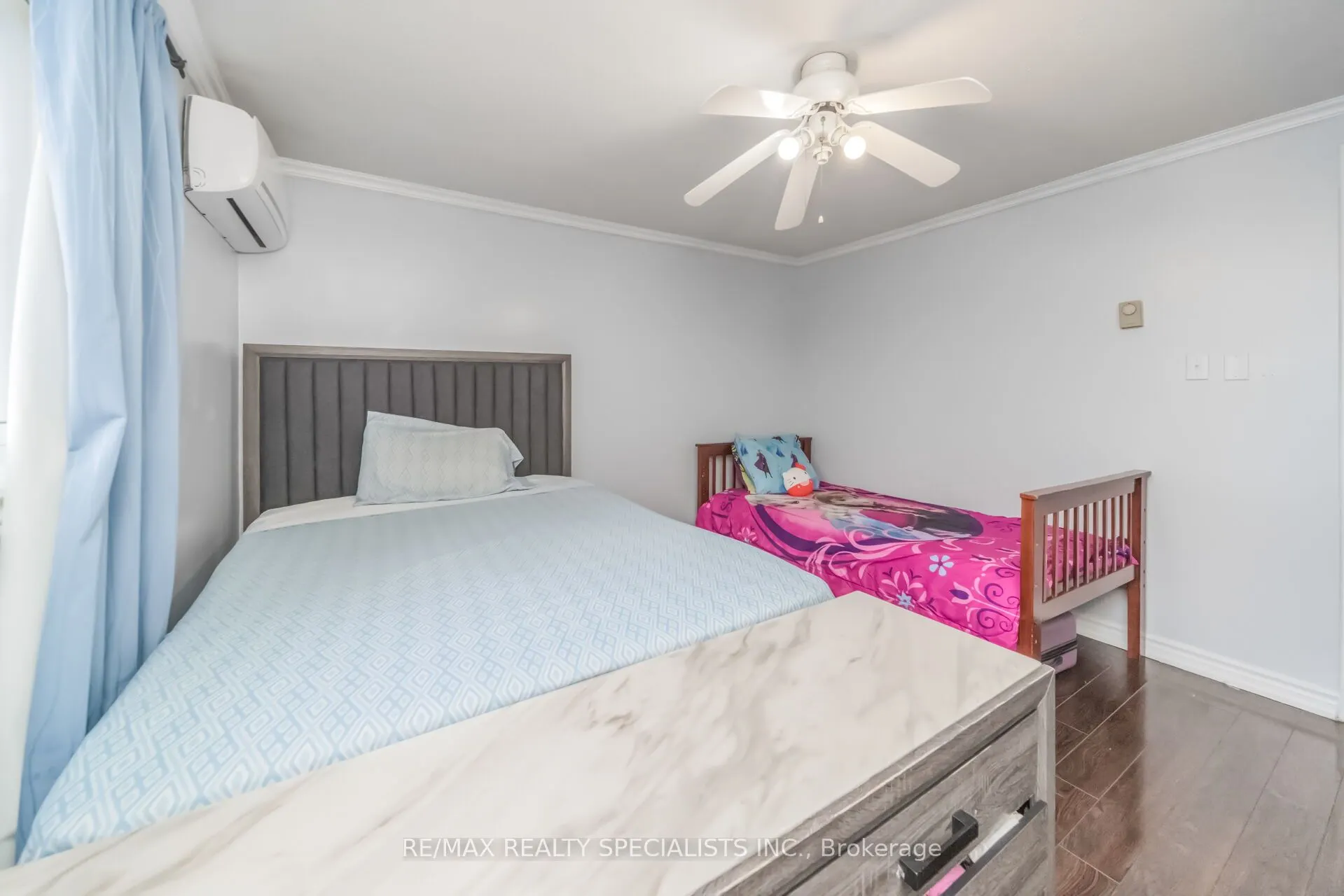 8 Grantbrook Court