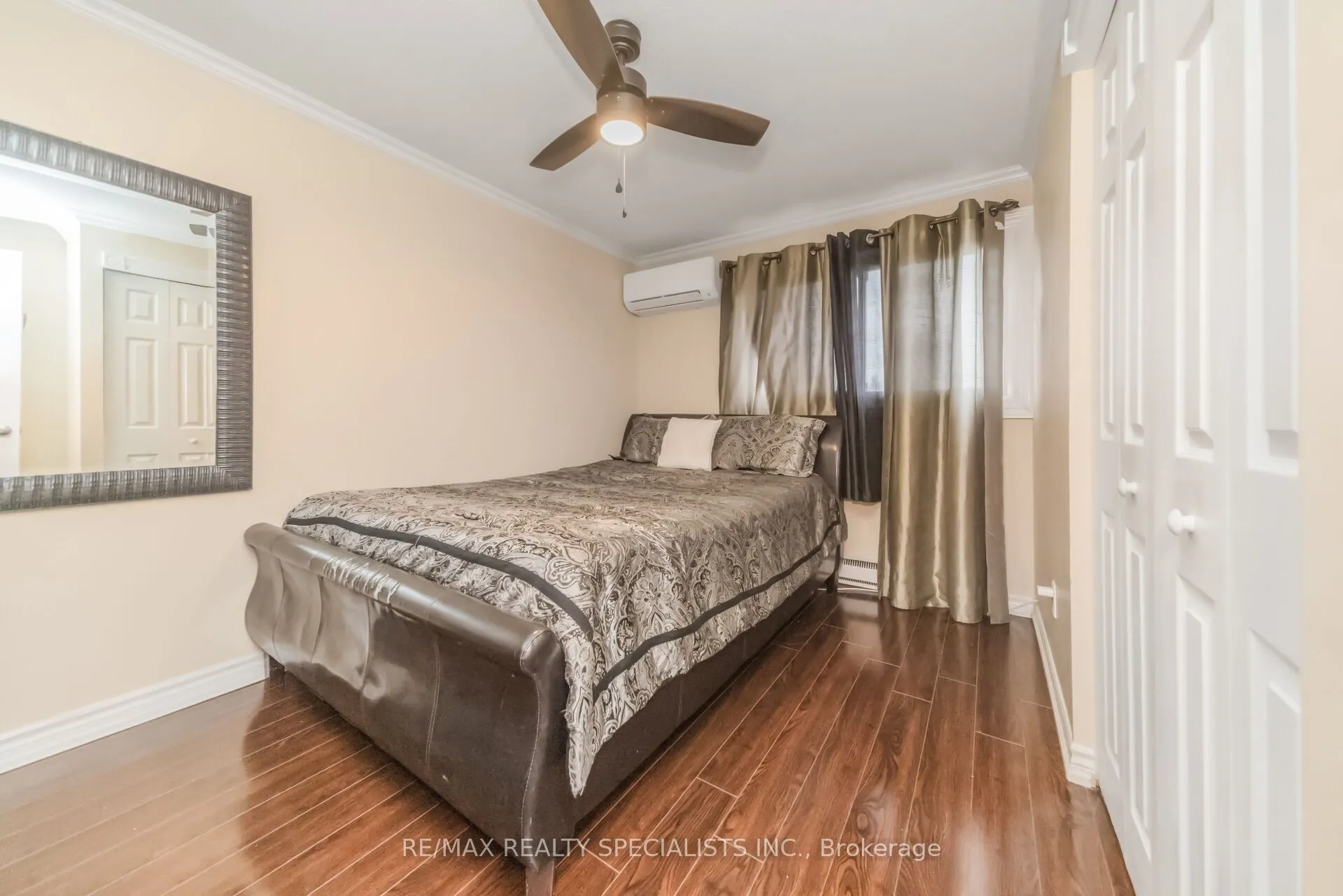 8 Grantbrook Court