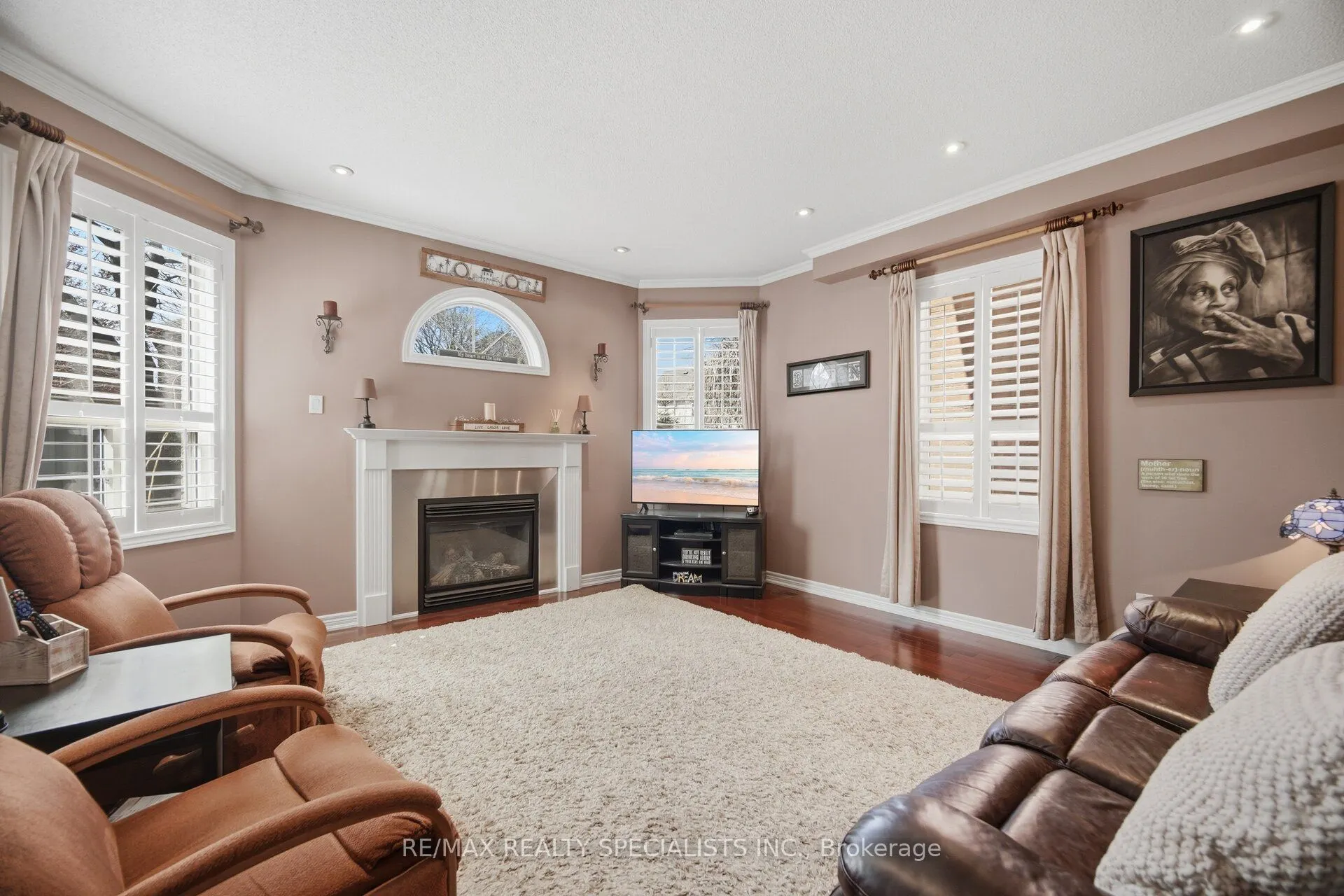 187 Cooke Crescent
