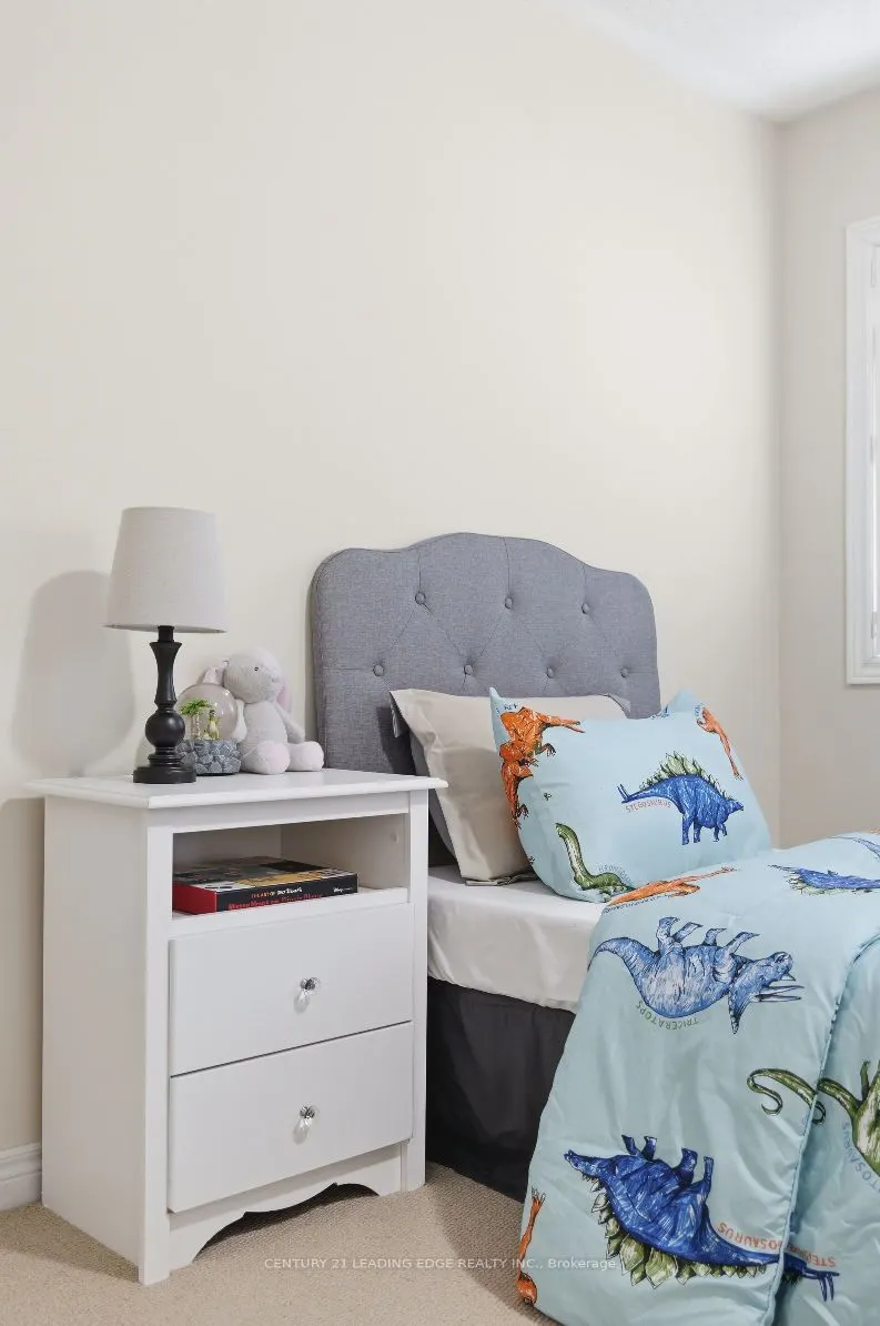 35 Lobelia Street #4