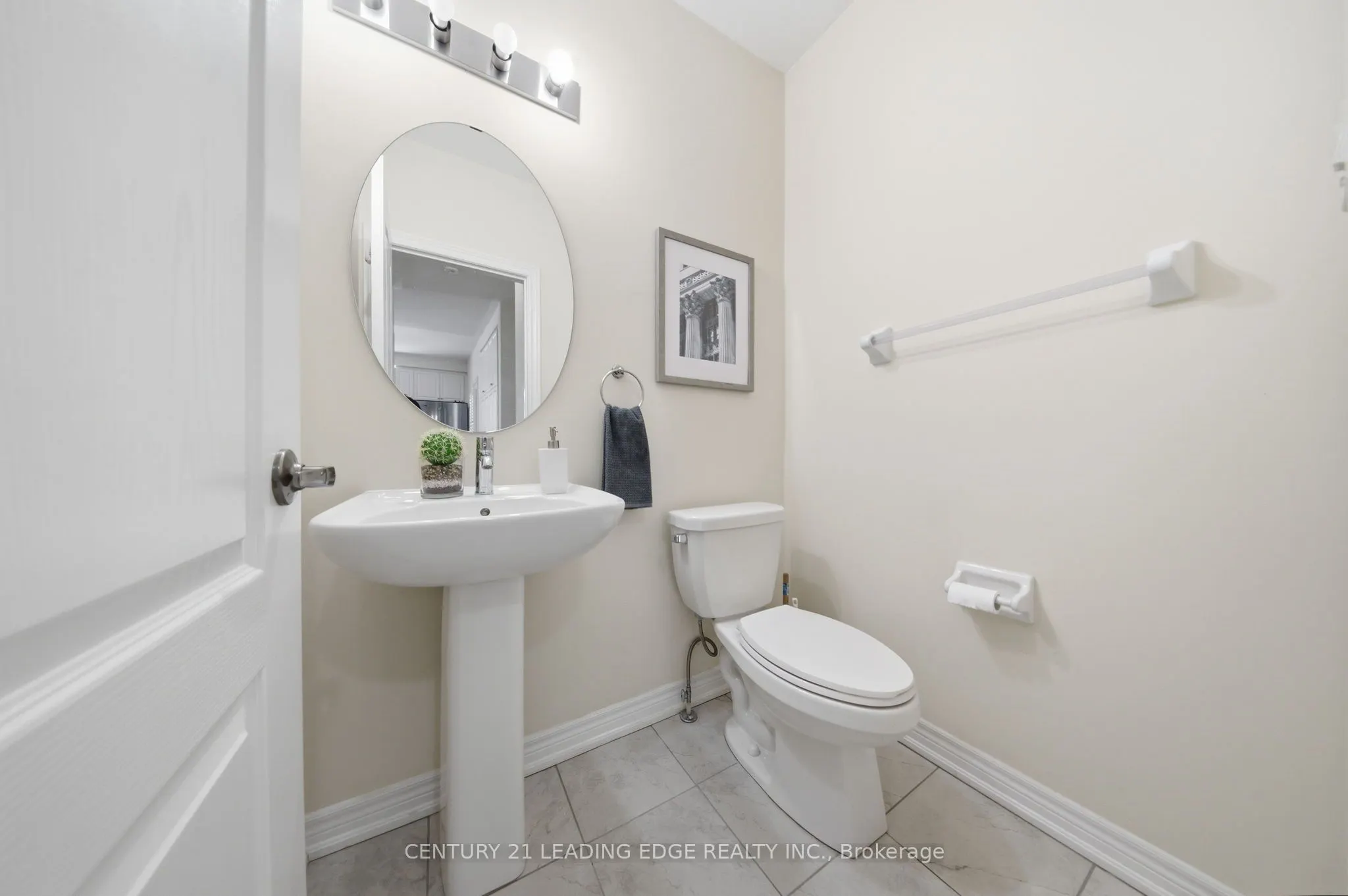 35 Lobelia Street #4
