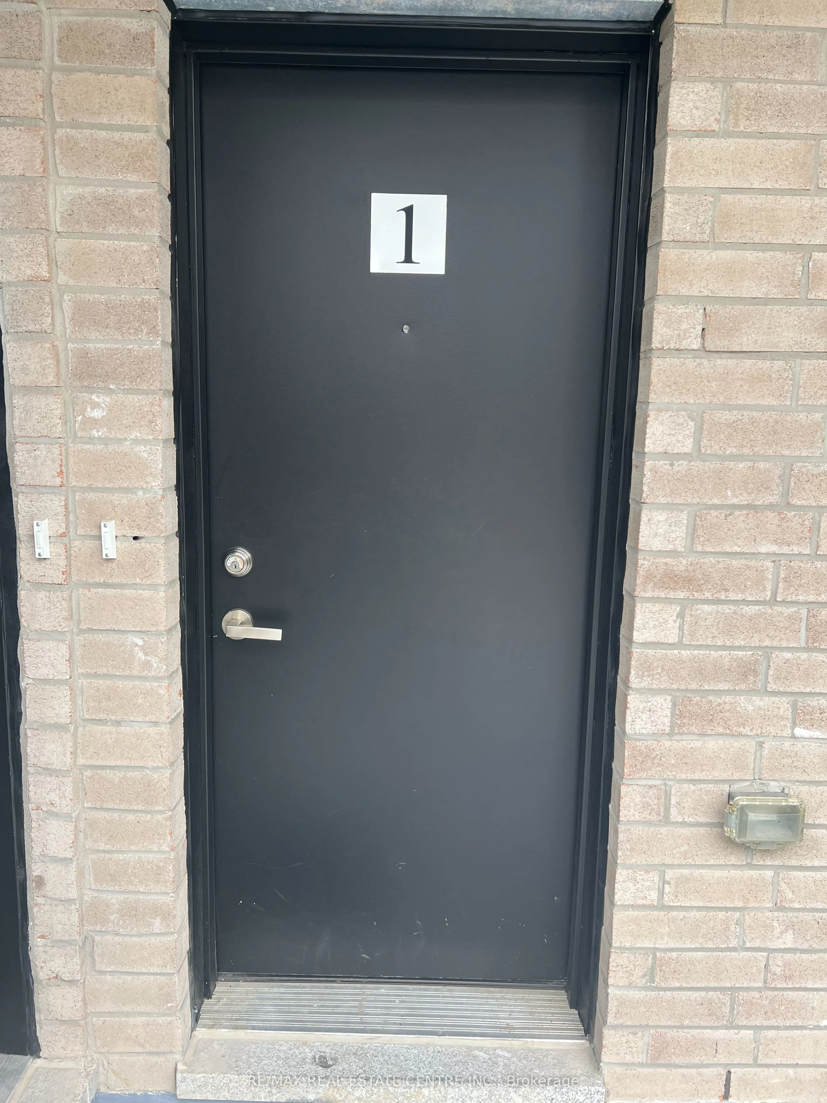 3421 Ridgeway Drive #1