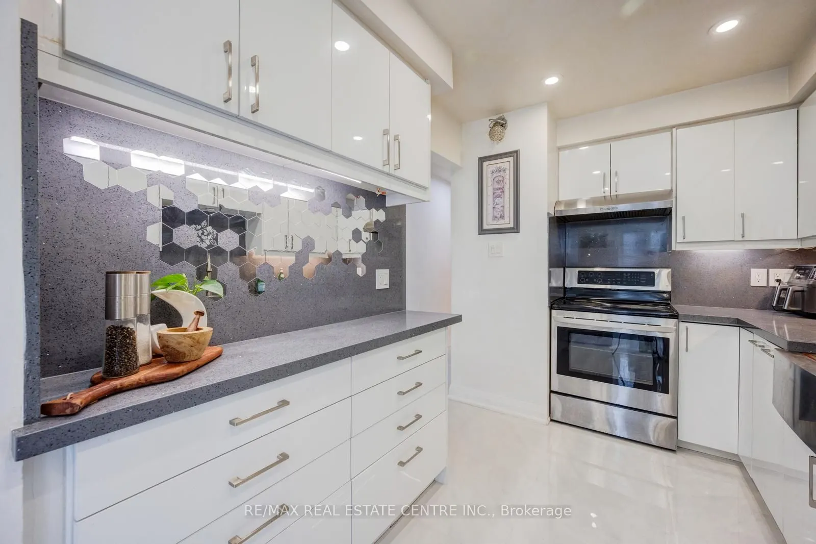 5020 Delaware Drive #25