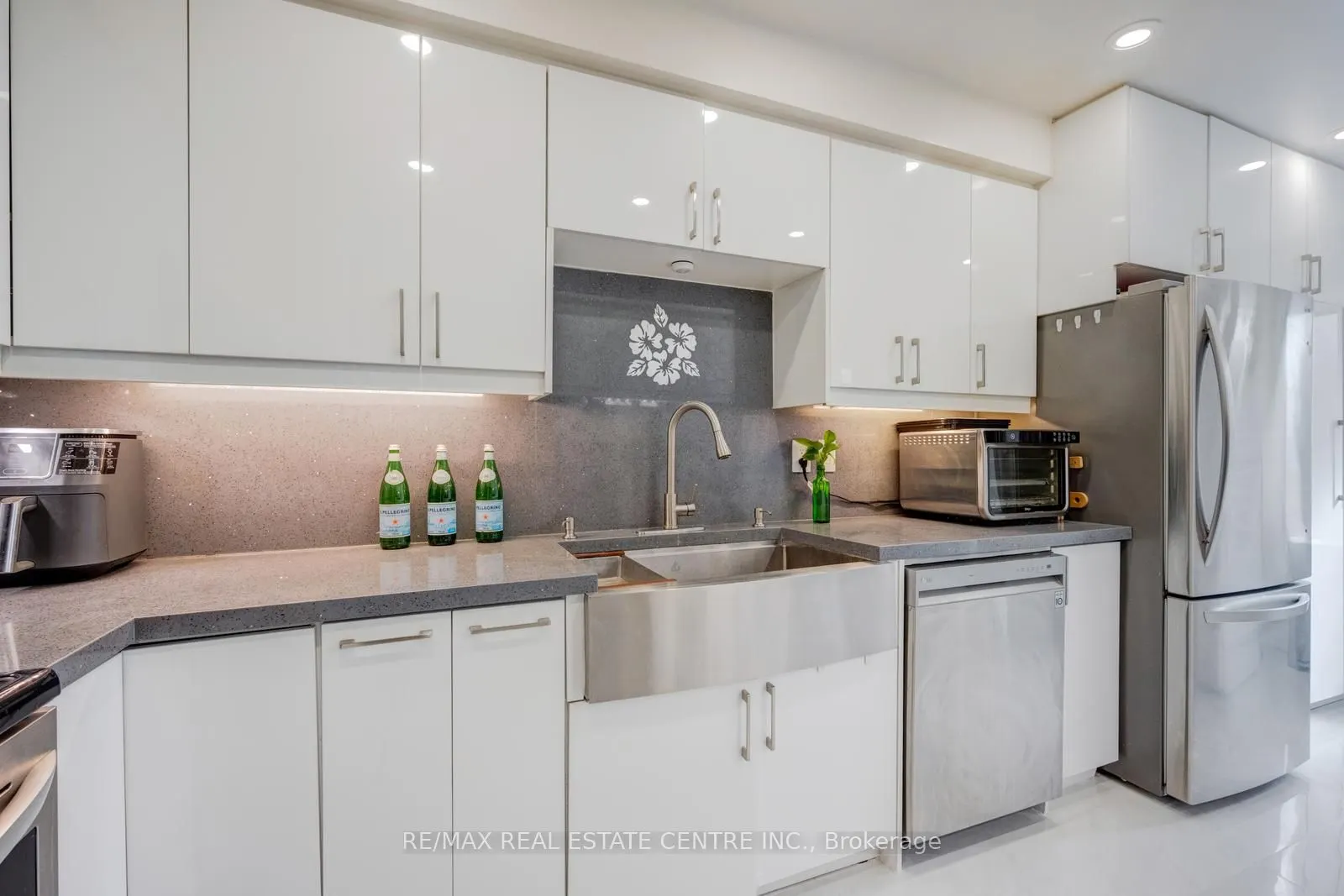 5020 Delaware Drive #25