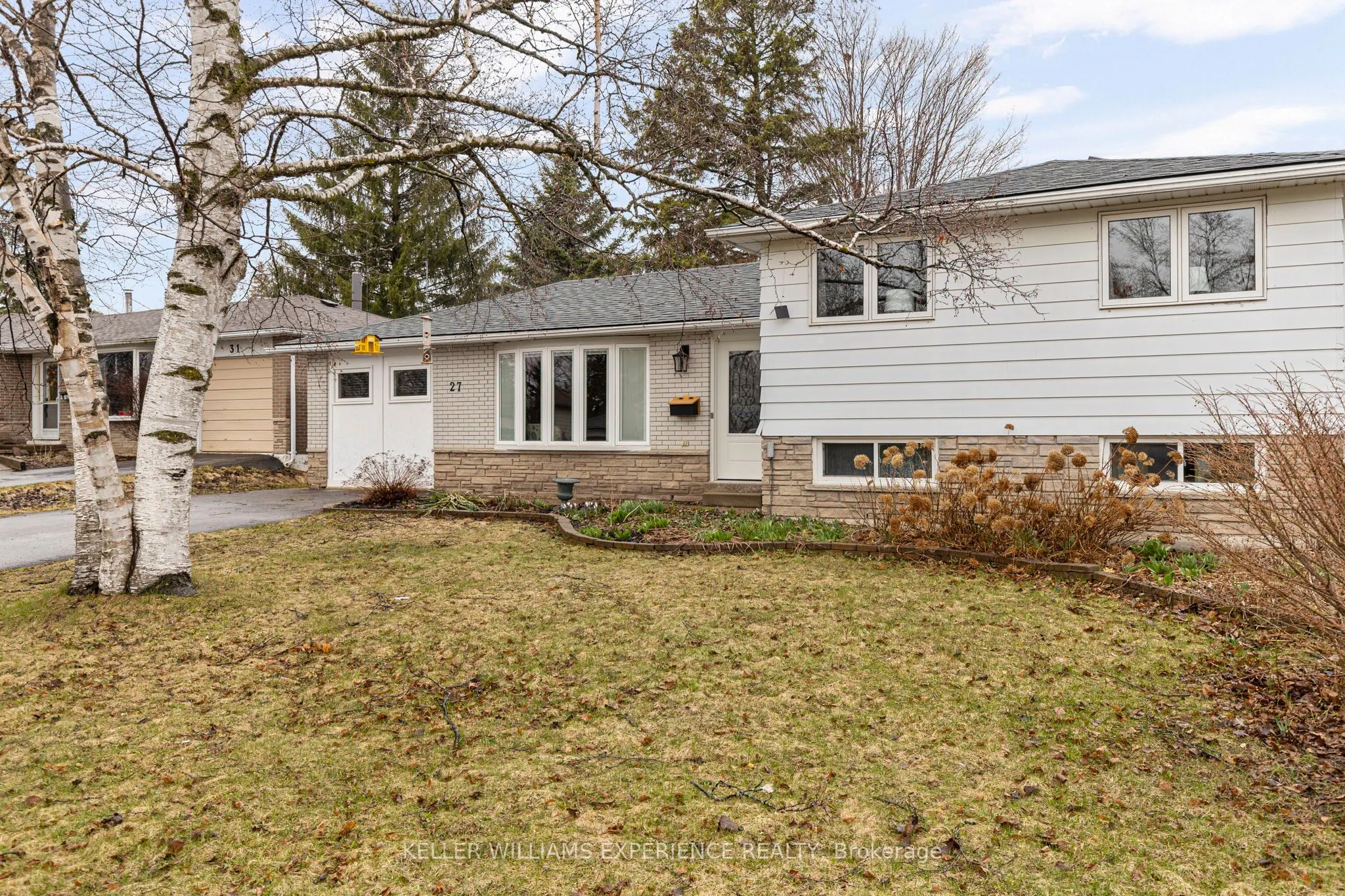 27 Rustic Crescent