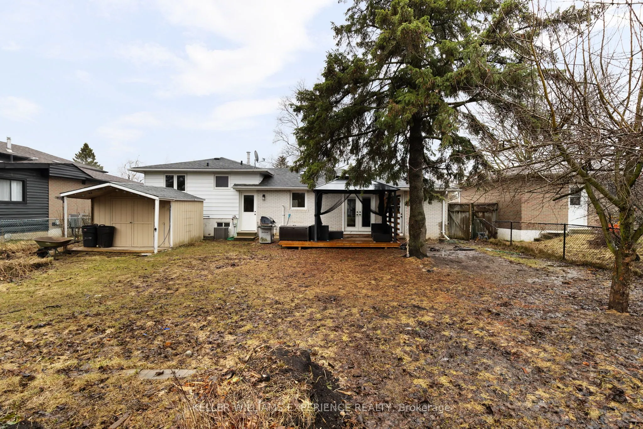 27 Rustic Crescent