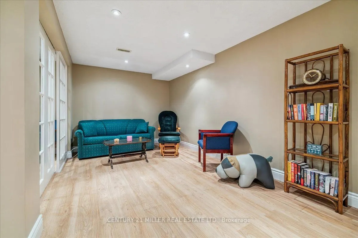 1019 North Shore Boulevard #8