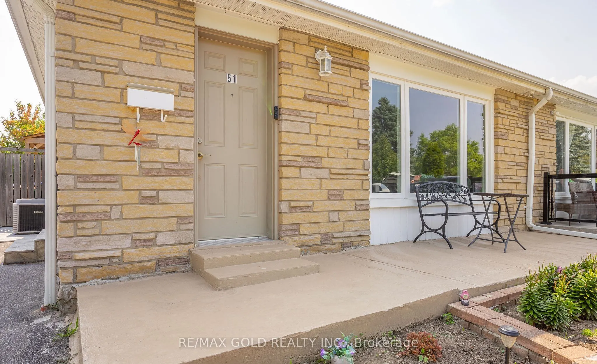51 Davenport Crescent