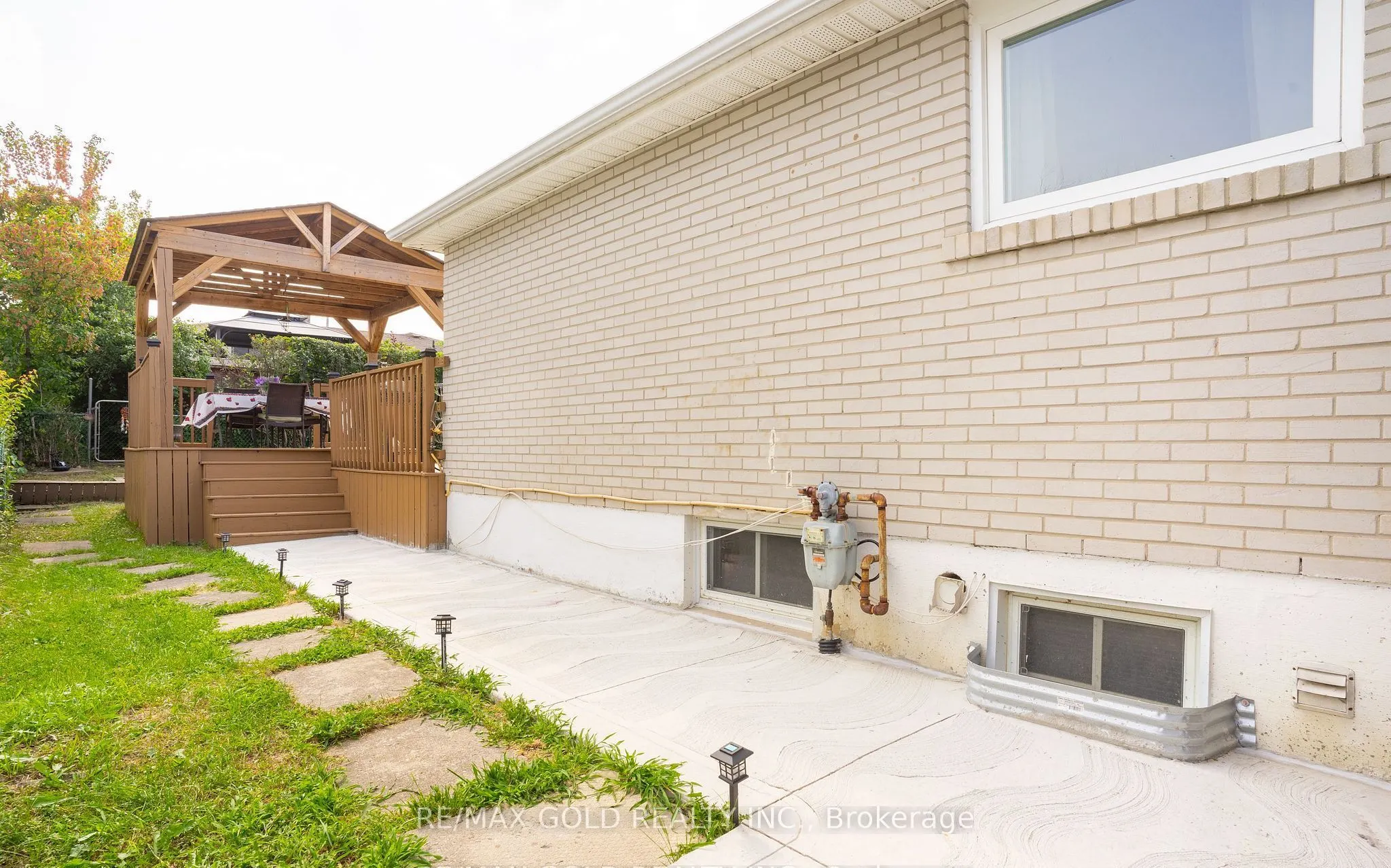 51 Davenport Crescent