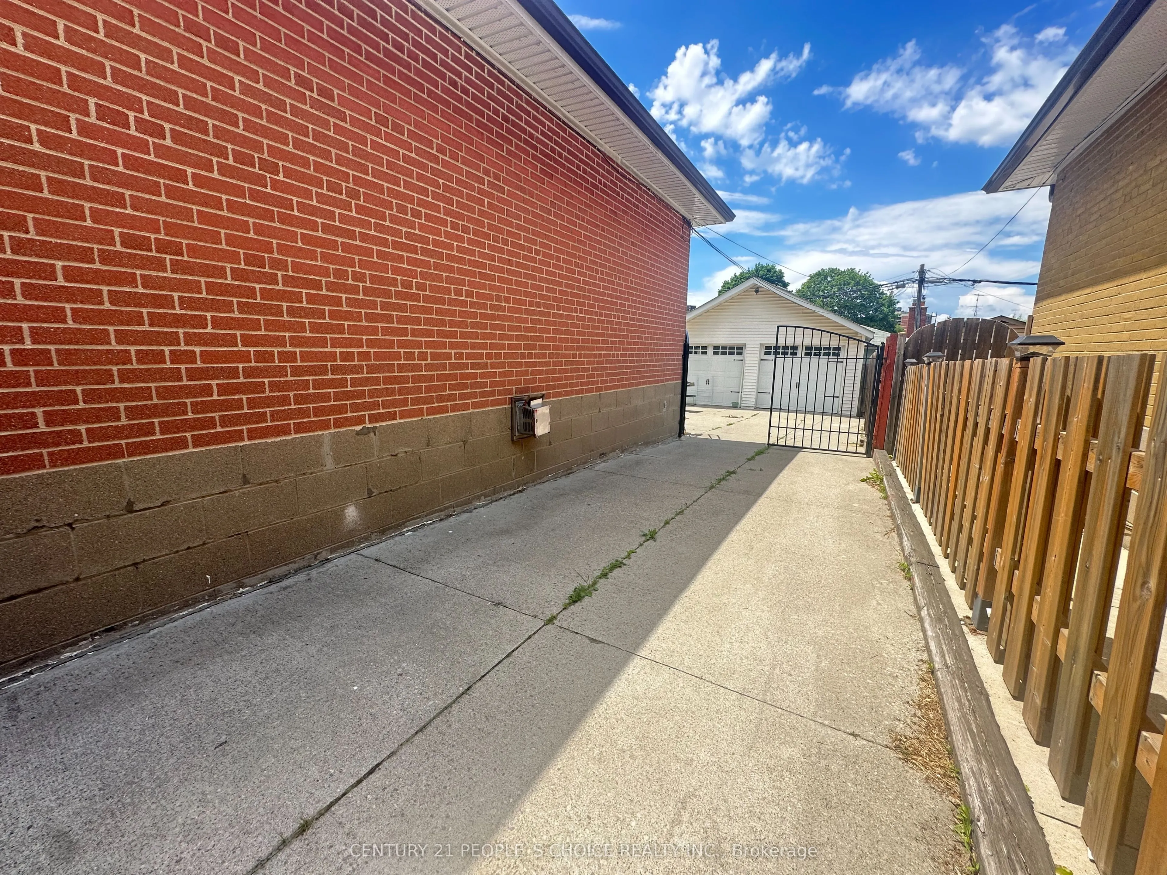 2864 Weston Road