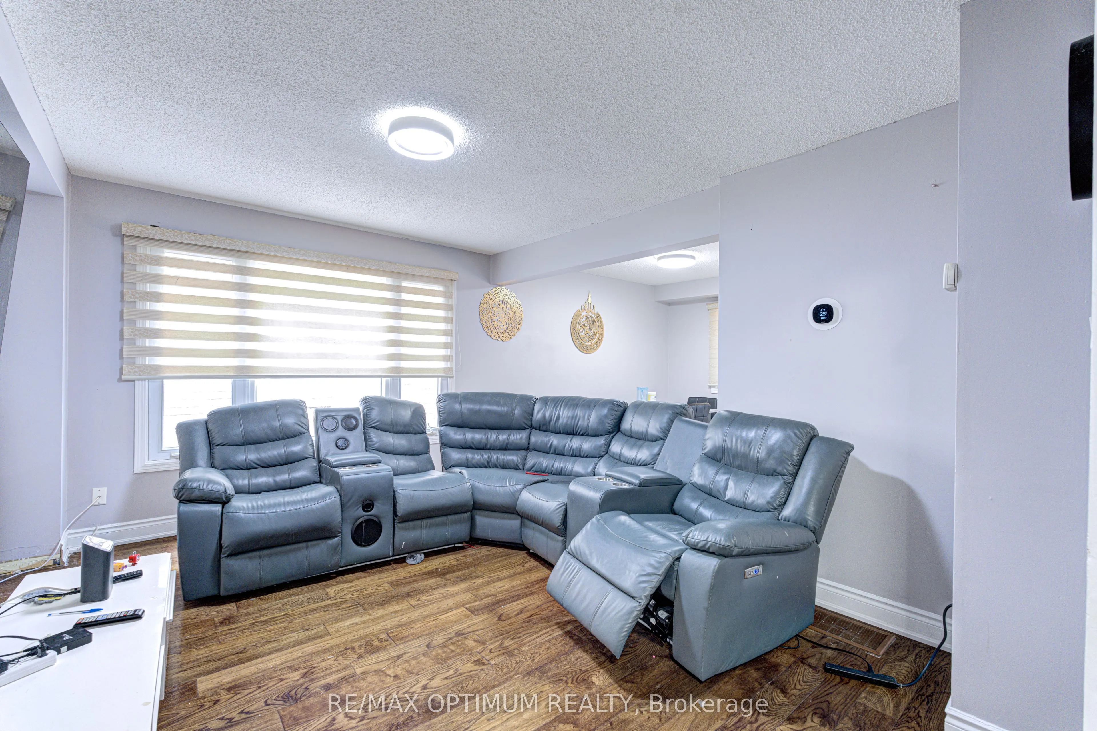 5 Roehampton Crescent