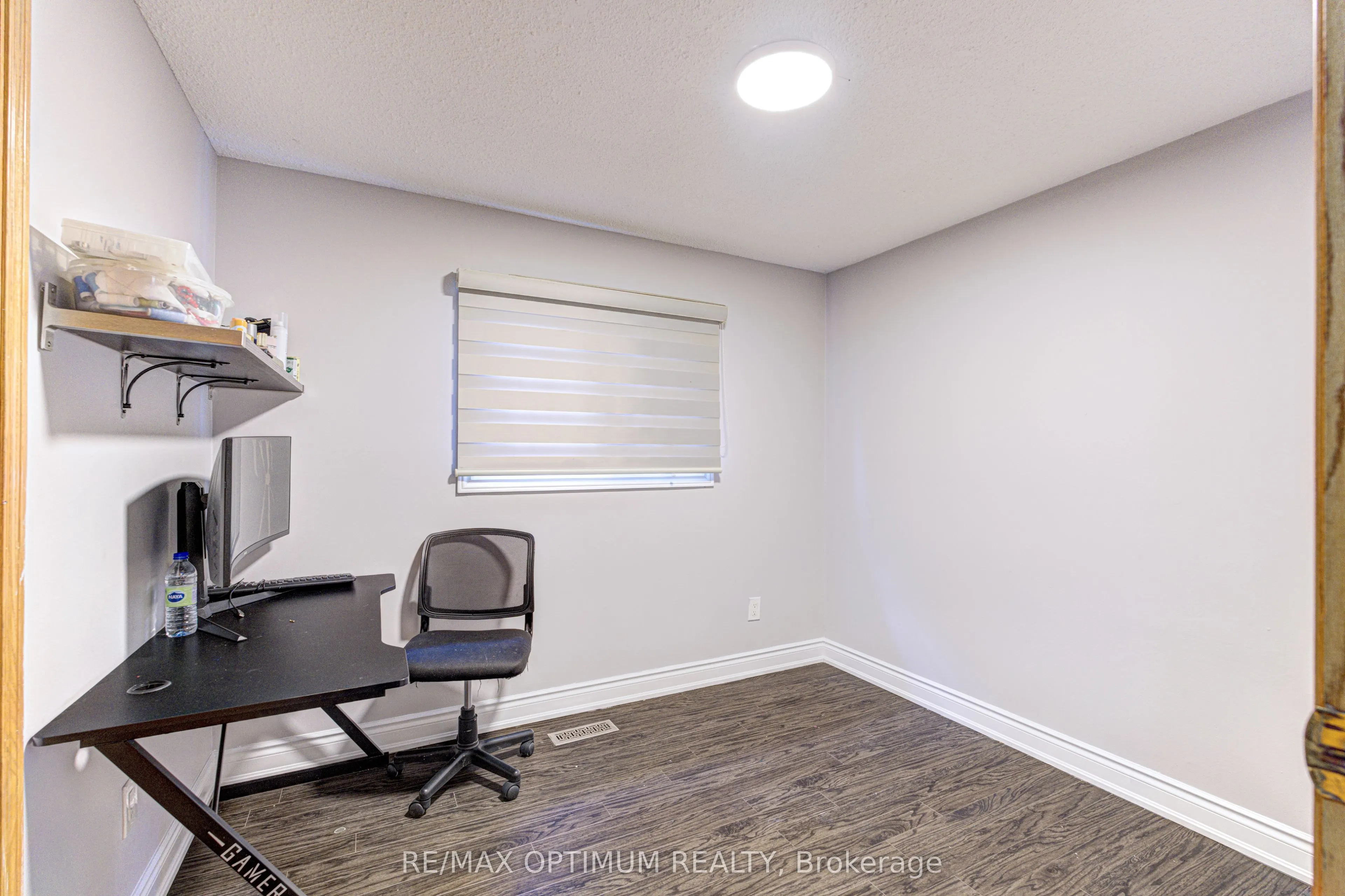 5 Roehampton Crescent