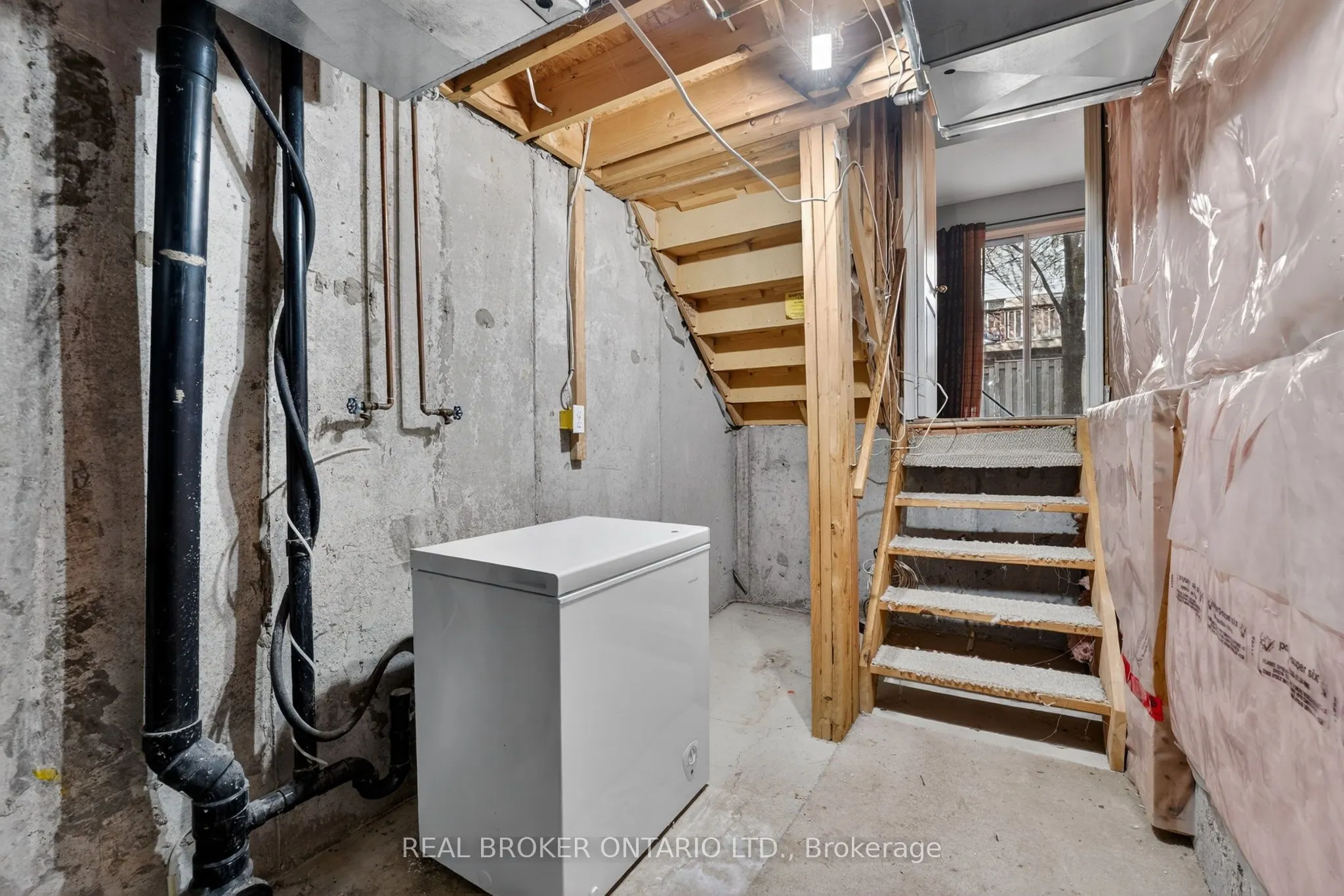 5985 Creditview Road #8