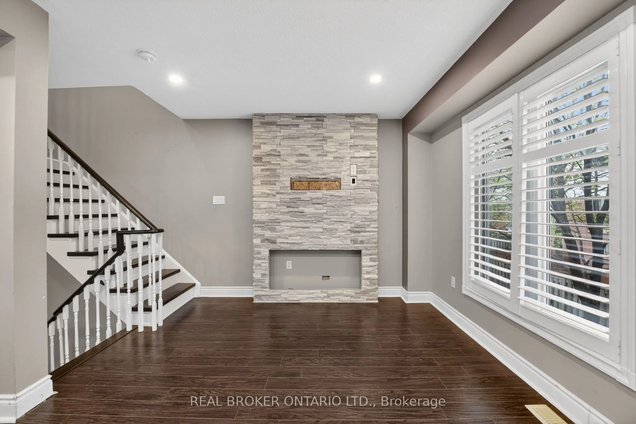 5985 Creditview Road #8