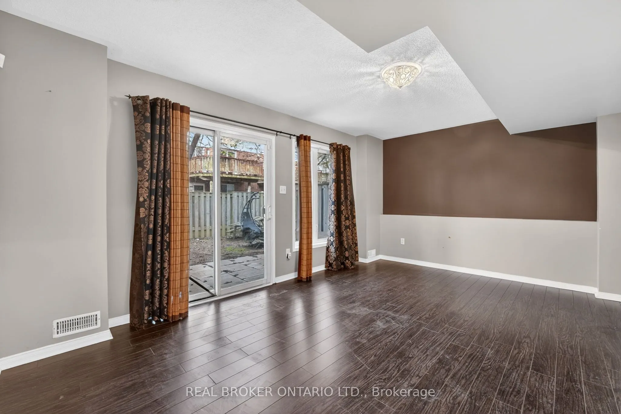 5985 Creditview Road #8